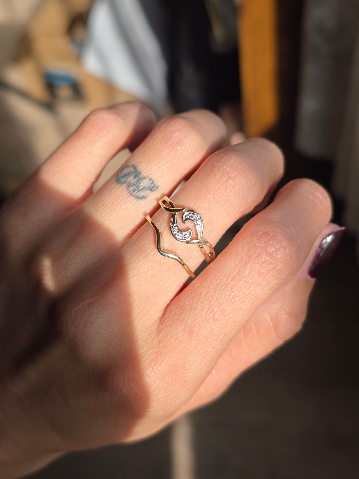 Lovely 14k Gold Simple Polished Curved Stacker Band Puzzle Ring Size 6.5