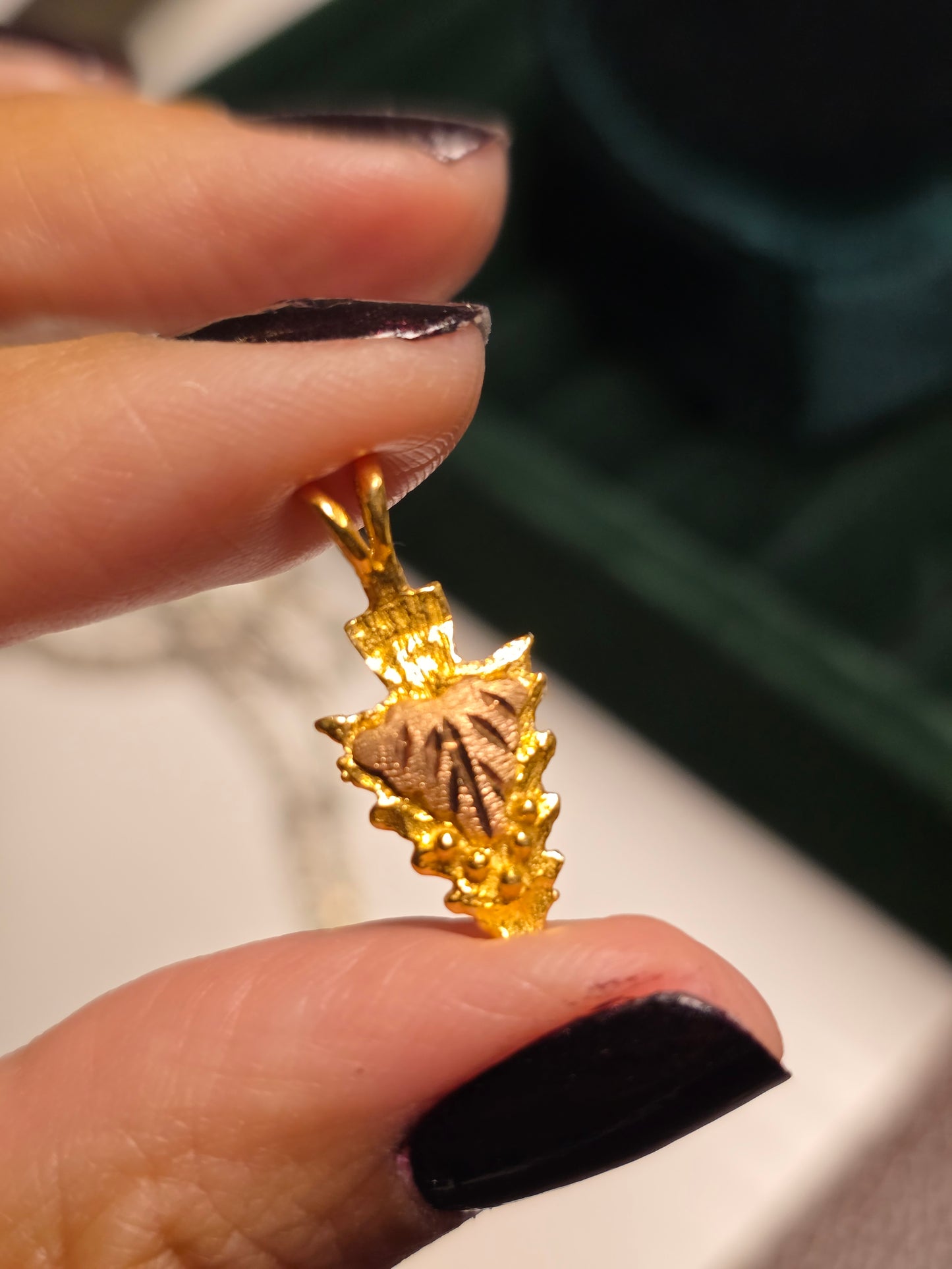 Pretty Textured Diamond Cut Tri Tone 10k Black Hills Gold Arrowhead Charm (NO CHAIN)