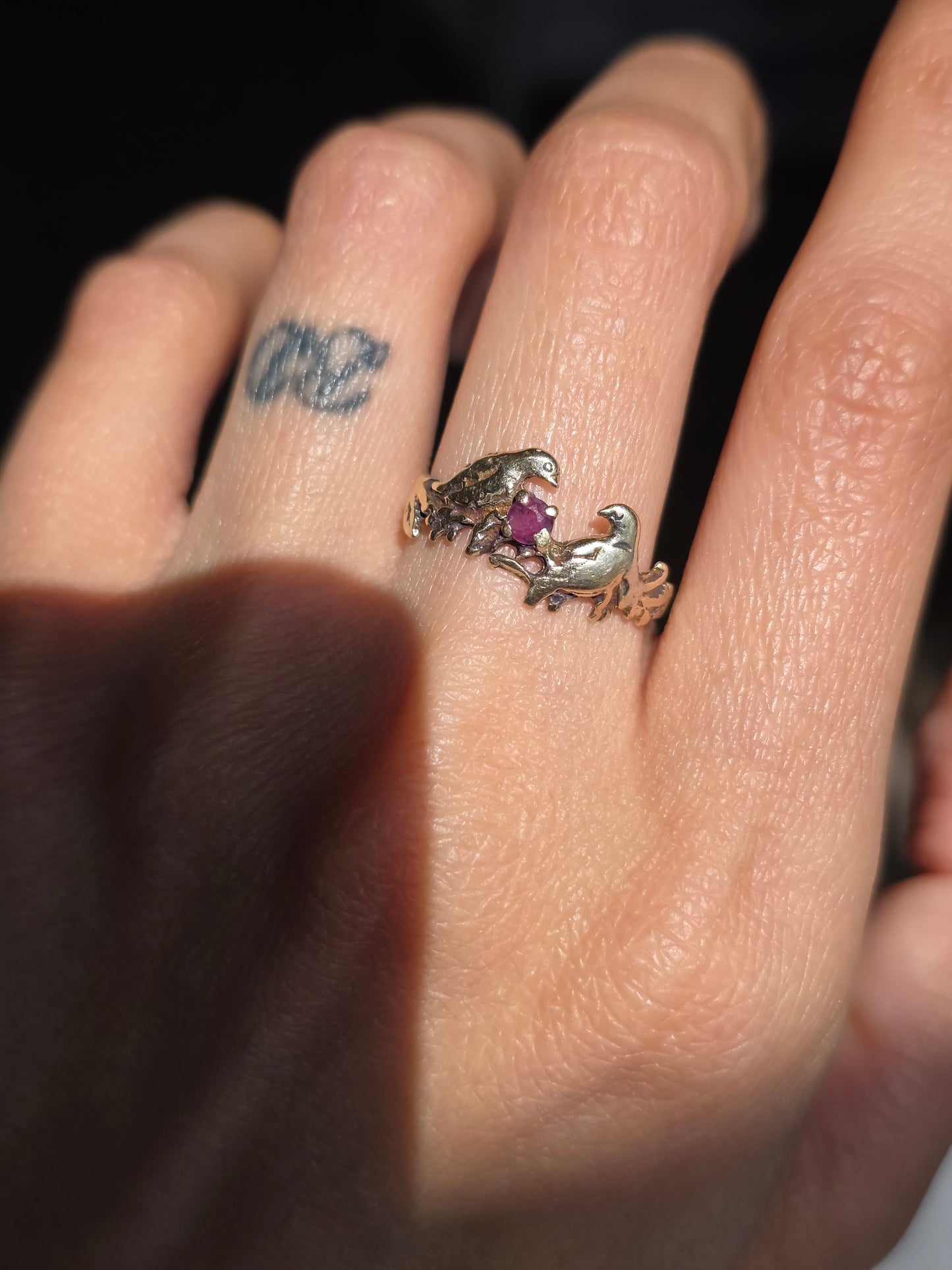 Lovely Vintage 10k Love Birds Topaz Accented Ring Size 8