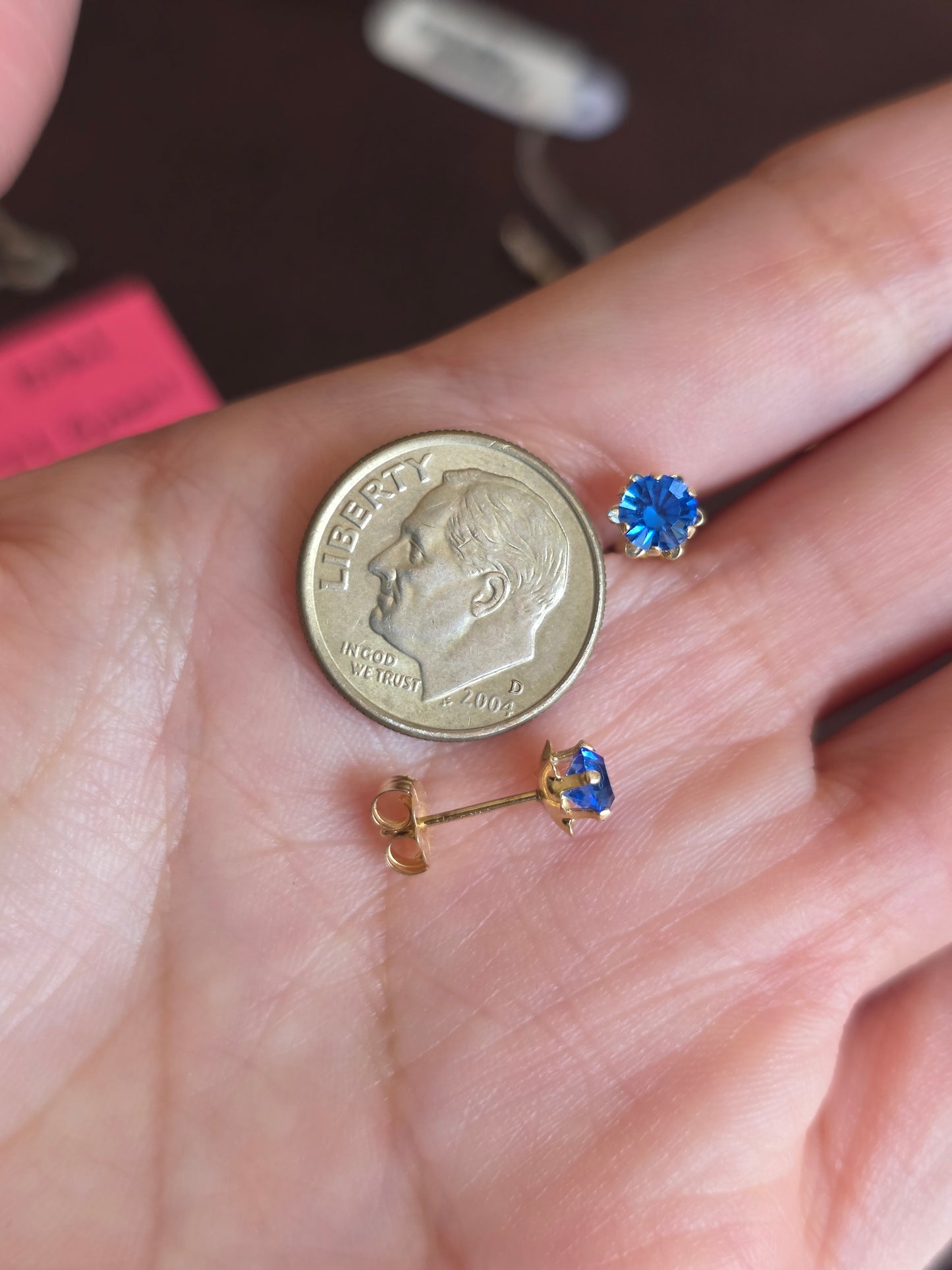 14k Gold Vivid Blue Glass Gemstone Studs Earrings