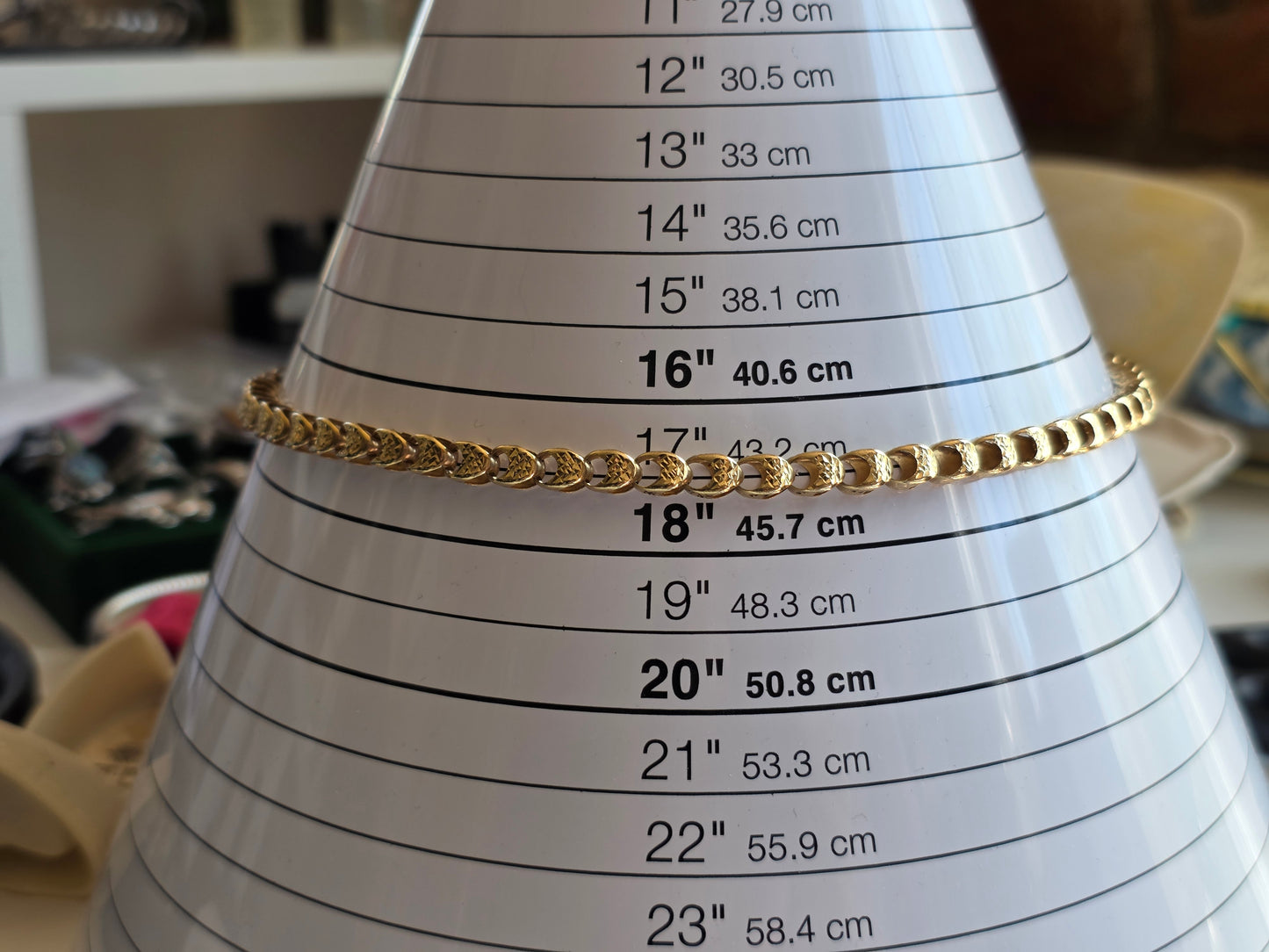 Stunning 14k Gold Vintage Tulip Link Textured Open Box Chain Necklace 18"