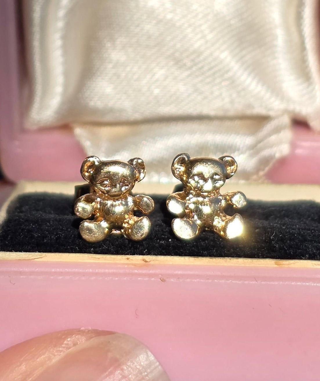 Pretty 14k Gold Teddy Bear Dainty Stud Earrings