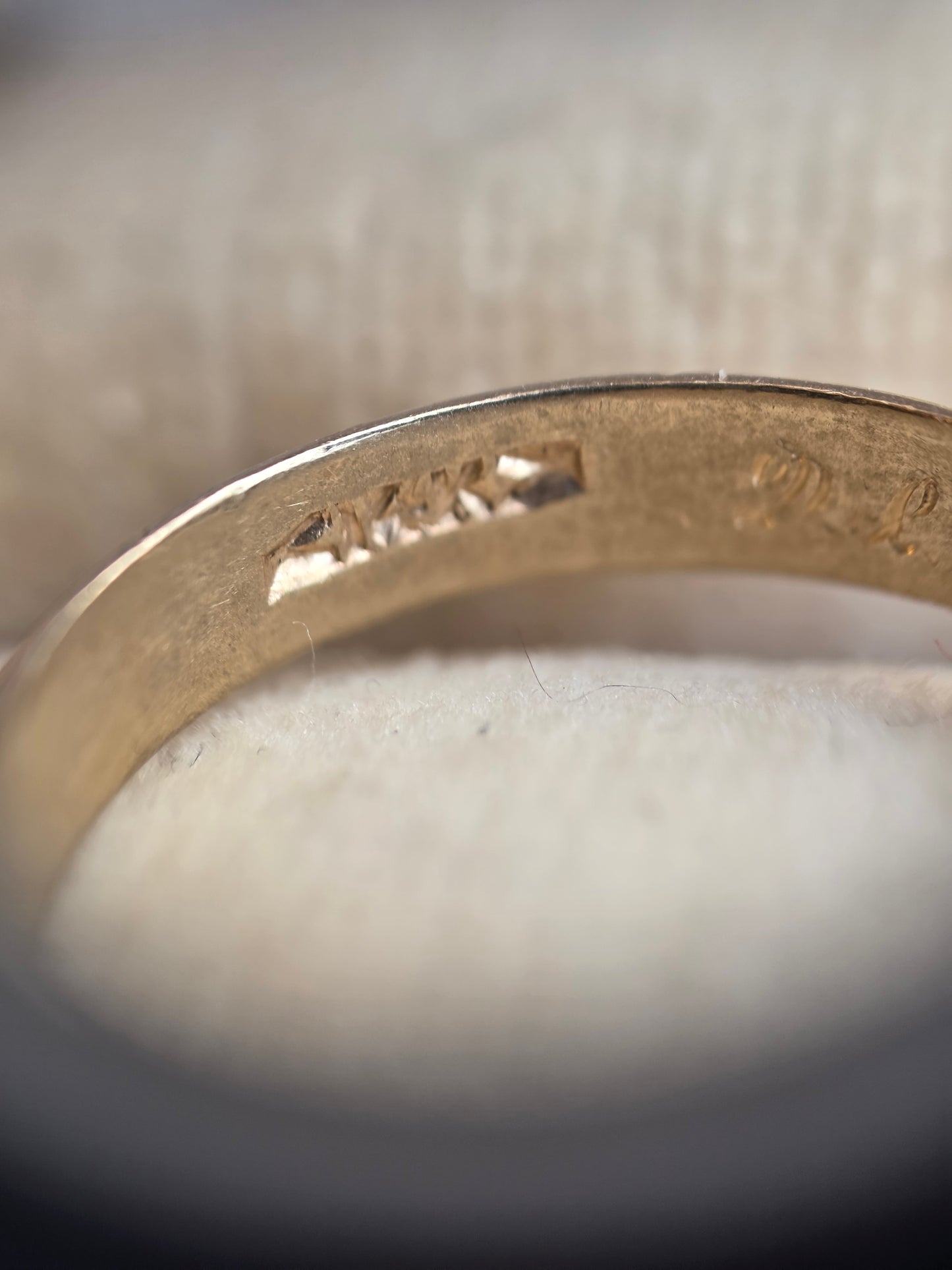 Vintage Etched Solid 14k Gold Band Ring Size 6