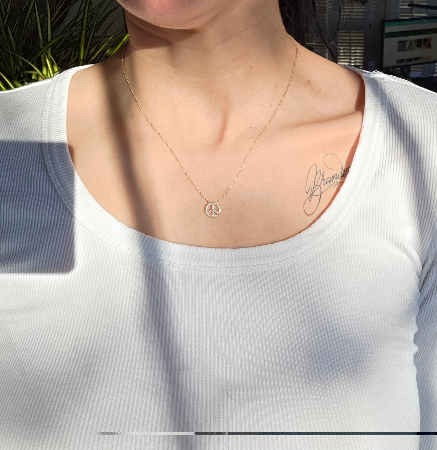 Beautiful Sparkling Diamond Peace Symbol 14k Gold Necklace 17"