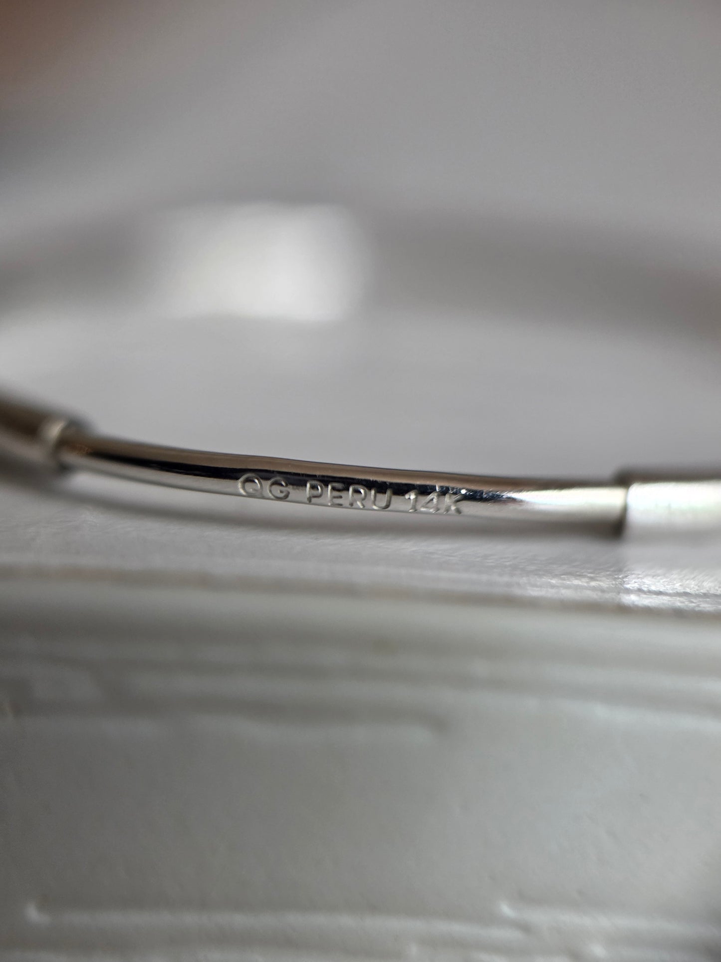 14k White Gold Lightweight Simple Polished 20mm Hoops