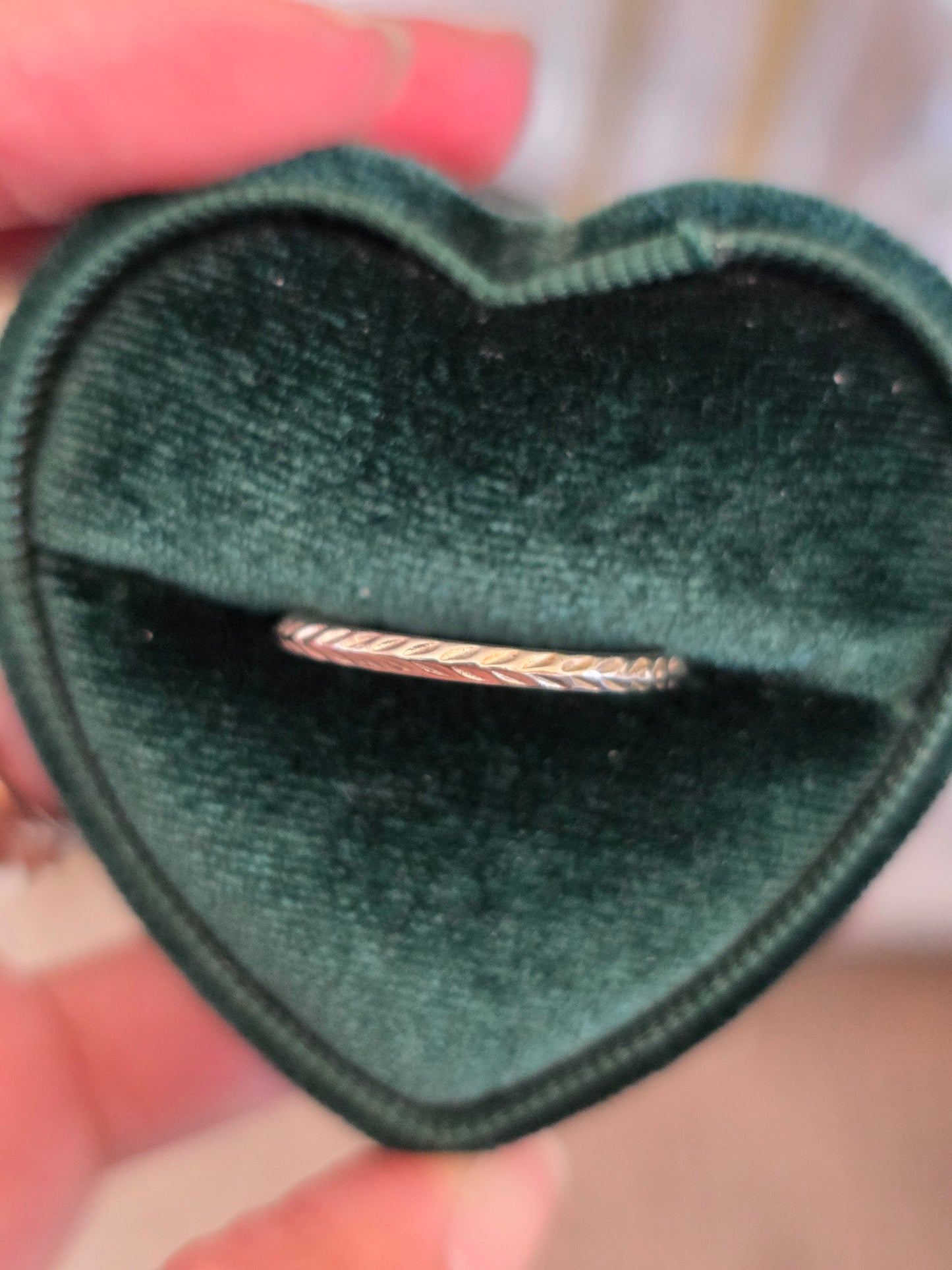 Sterling Silver Chevron / Leaf Carved Full Eternity Band Skinny Stacker Ring Size 7