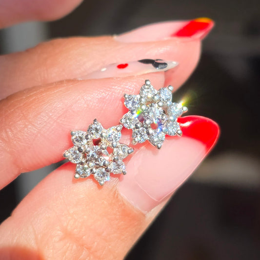 Gorgeous 14K White Gold Round Diamond Cluster Stud Earrings