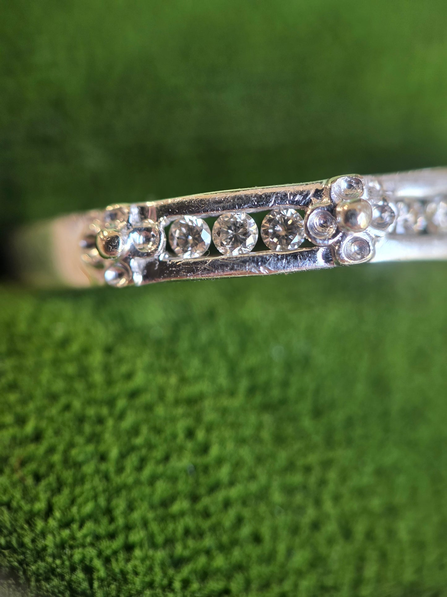 Pretty Flowers Diamond Stacker 10k White Gold Ring Size 7