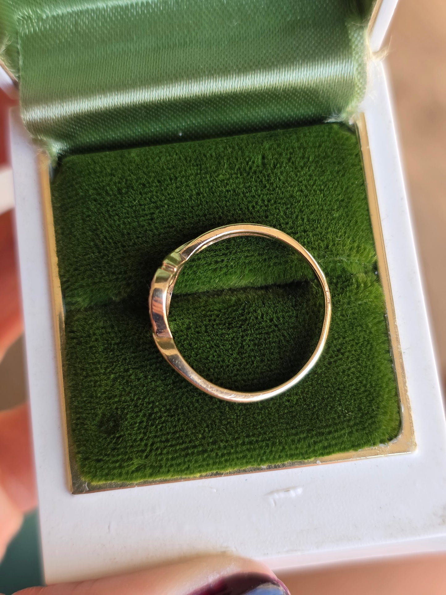 Pretty 2Tone 10k Diamond Ring Size 6.5