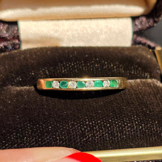 Lovely 10k Gold Channel Set Emerald and Diamond Stacker Band Ring Size 8.75