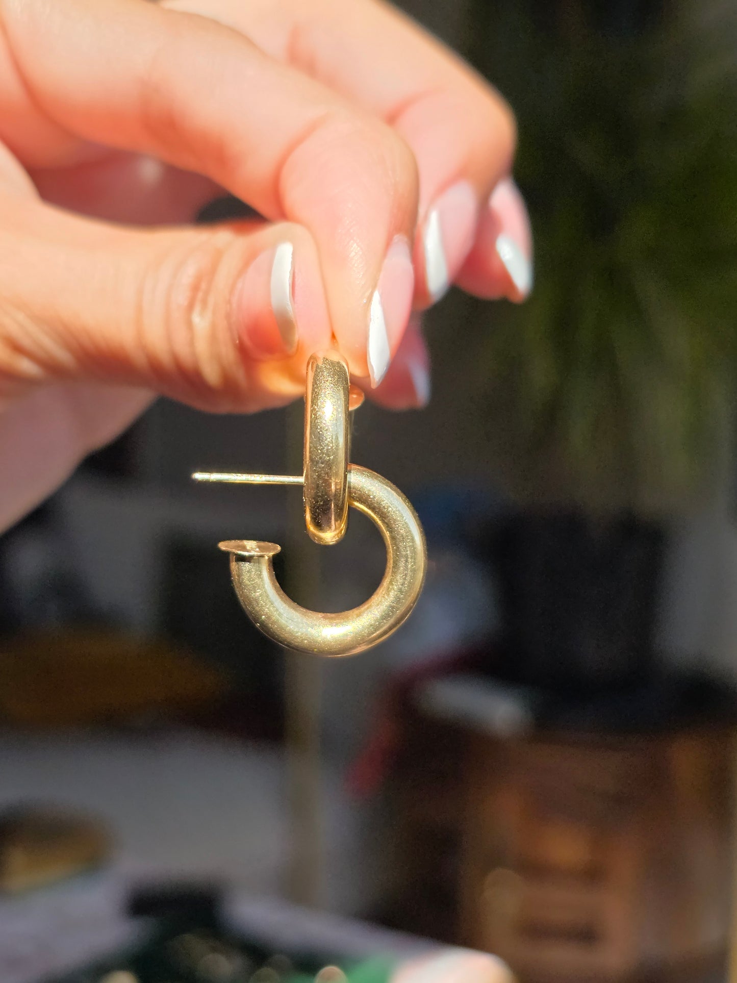 Lovely 14k Gold Chunky Tubular 3/4inch Polished Hoops Earrings