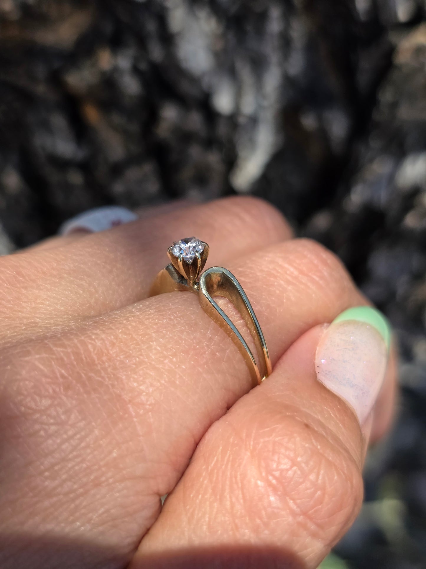 Beautiful Vintage 10k Gold Solitaire Ring Size 7