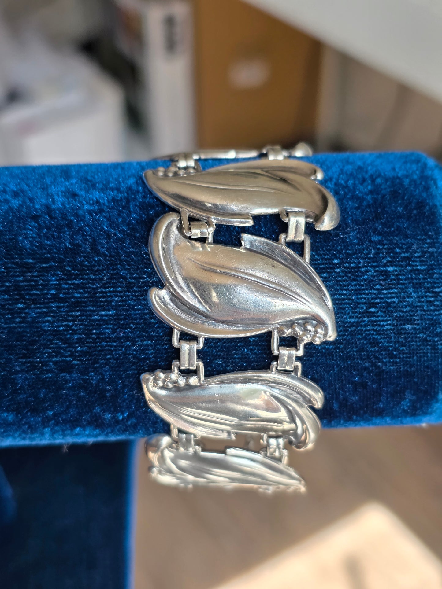 Vintage Sterling Silver Leaf Panel Large Statement Bracelet 6.5"