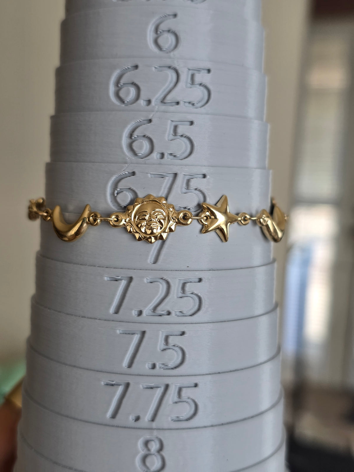 Beautiful 14k Gold Celestial Sun Star Puffy Moon Bracelet 6.75"