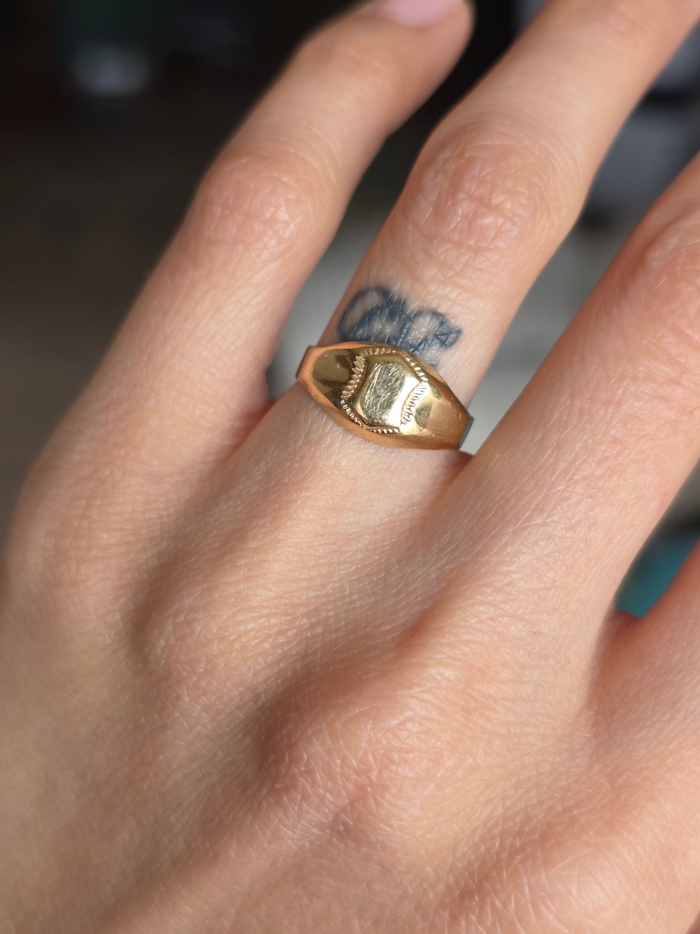 10k Gold Vintage Shield Blank Signet Ring Size 4