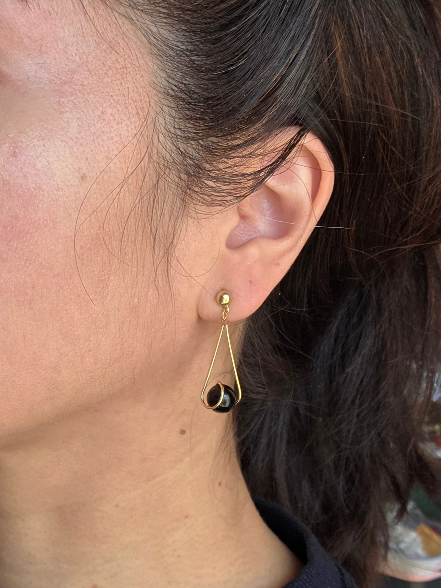 Elegant 14k Gold And Onyx Bead Dangle Teardrop Earrings