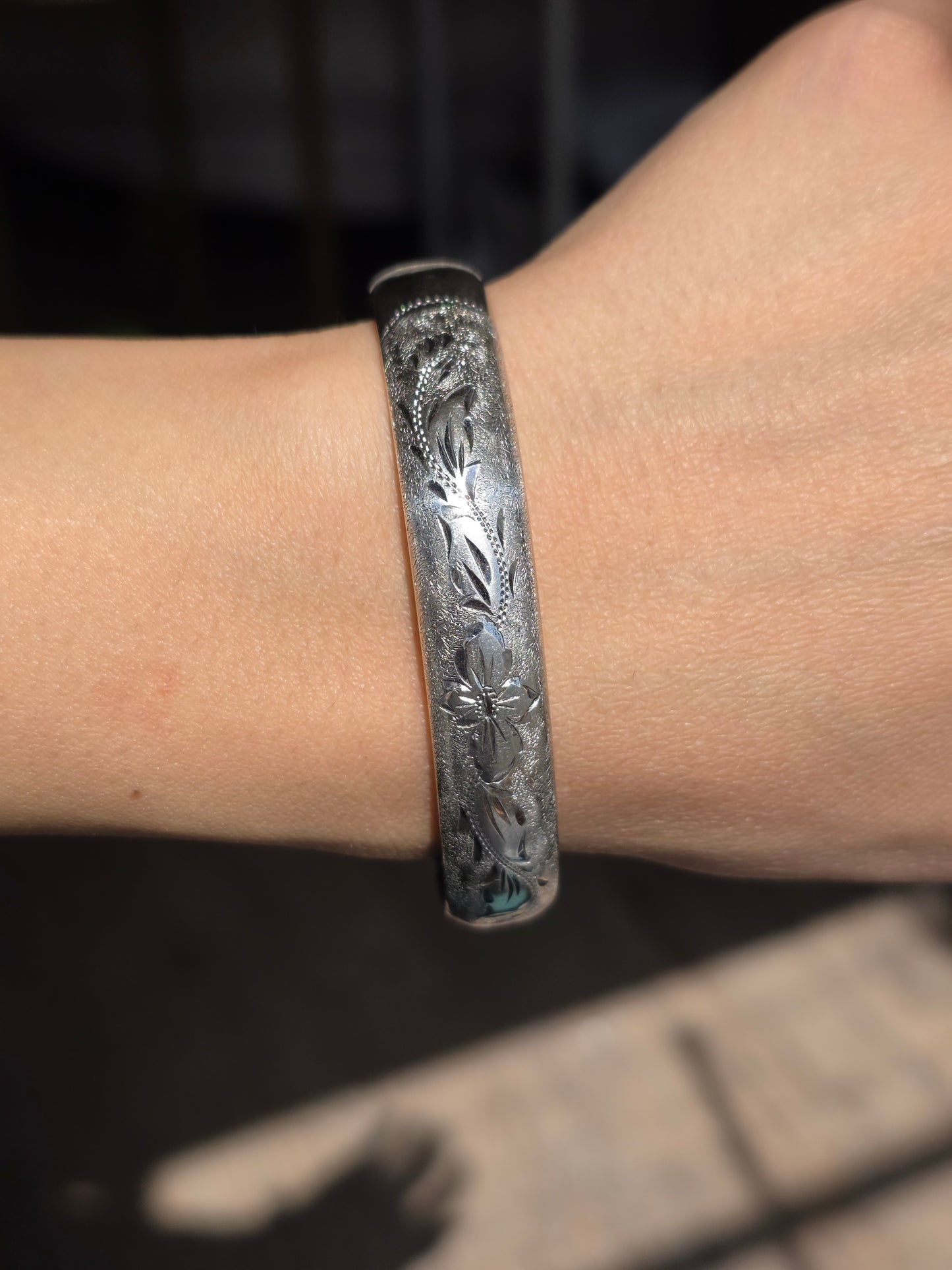 Beautiful Vintage Floral Etched Sterling Silver Bangle Bracelet 6.5"
