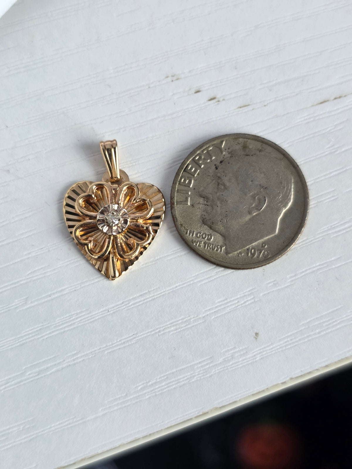 Vintage 10k Gold Dainty Diamond Accented Engine Turned Clover Heart Charm (NO CHAIN)