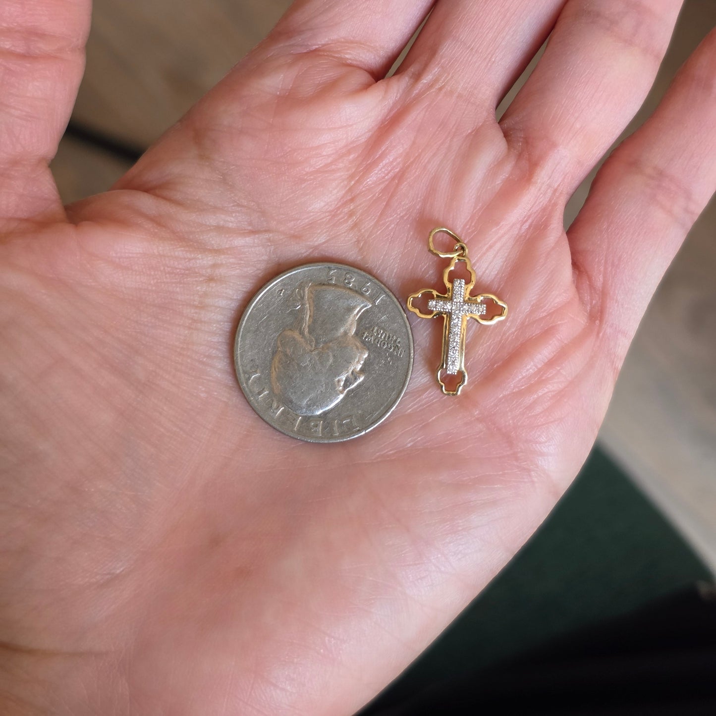 Beautiful 10k Gold Diamond Cross Pendant (NO CHAIN)