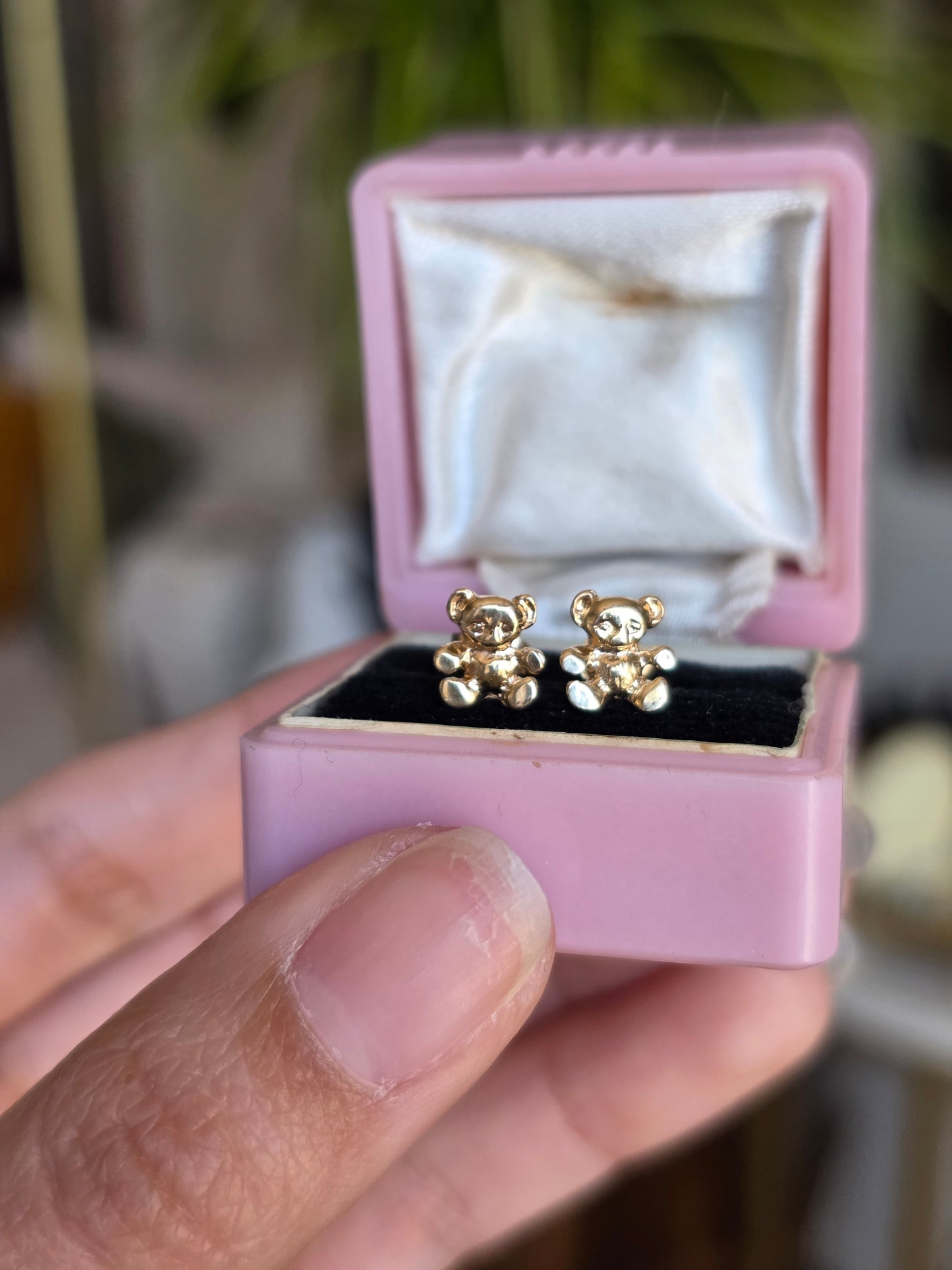Pretty 14k Gold Teddy Bear Dainty Stud Earrings