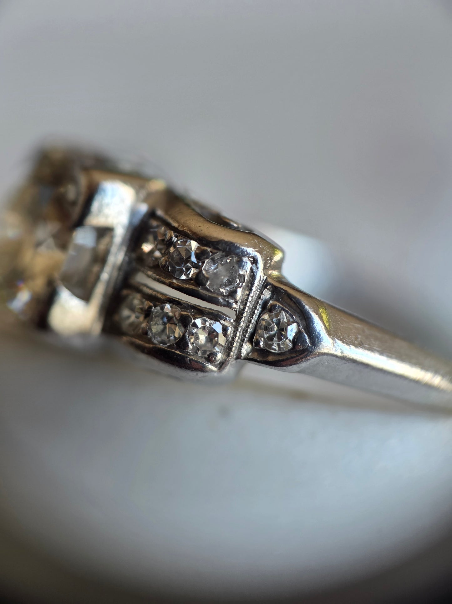 Stunning 1.0CTW OEC Art Deco Style Platinum Diamond Ring Size 4