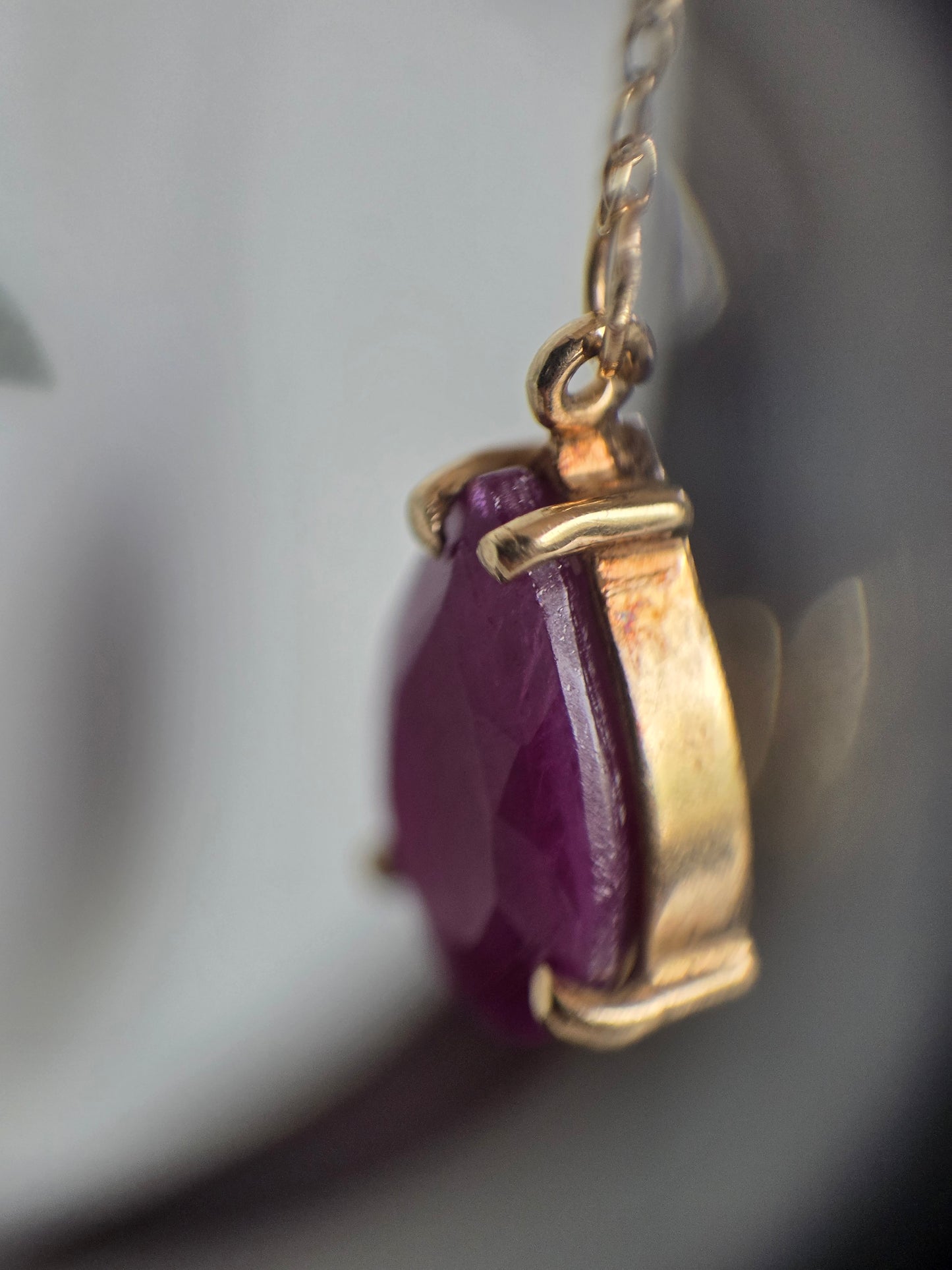 Dainty 10k Gold Pear Cut 2.50ct Ruby Lariat Y Drop Necklace 16"