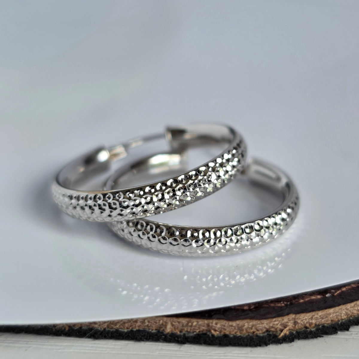 14k White Gold Shimmering Diamond Cut 24mm Hoops