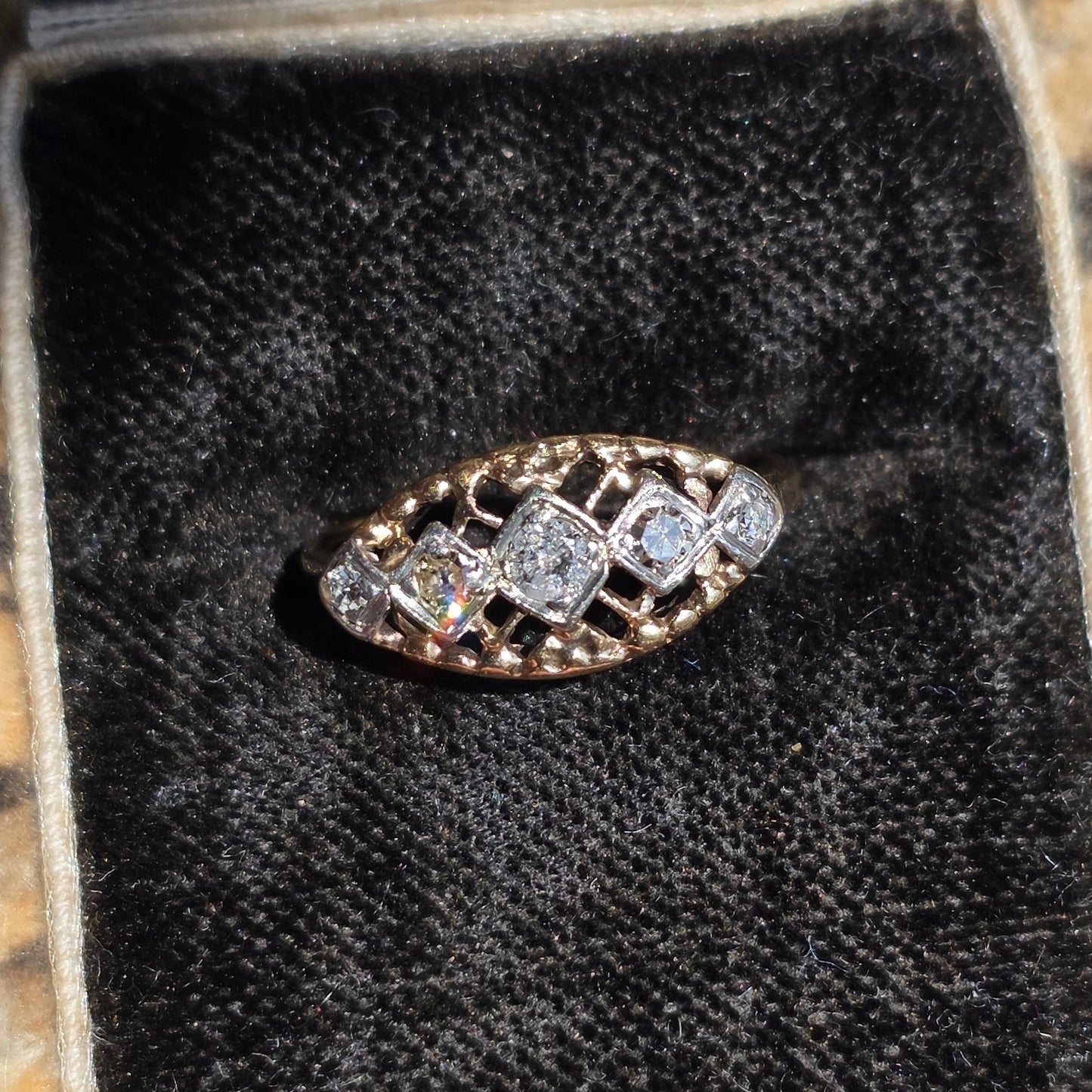 Beautiful Vintage Geometric Openwork Lattice 10k Two Toned Diamond Boat Ring Size 5