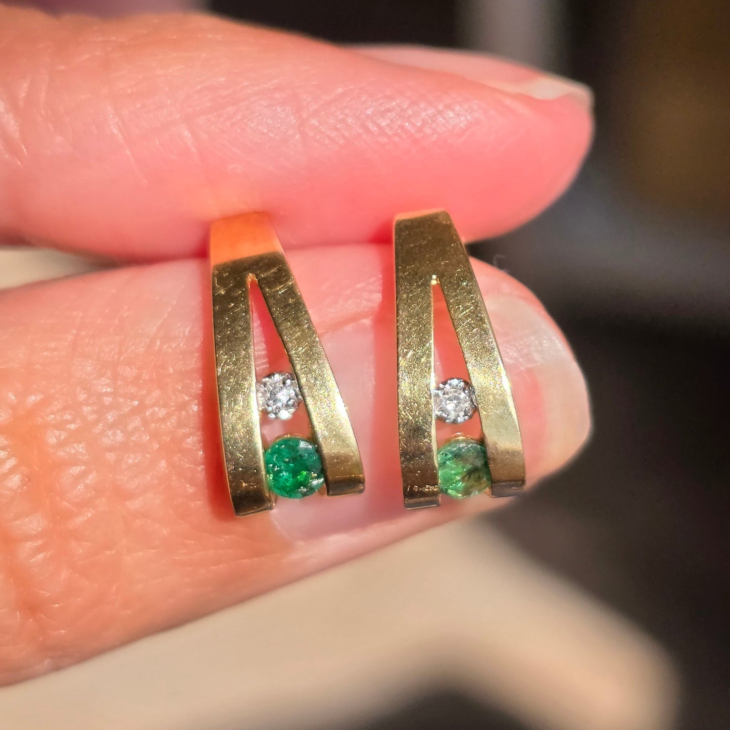 Unique 14k Gold Emerald & Diamond Tapered V Stud Earrings