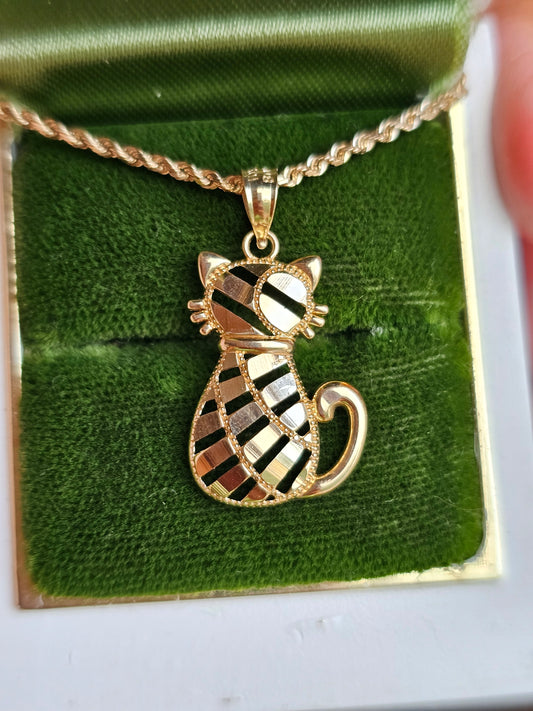 10k Gold Diamond Cut Kitty Cat Pendant (NO CHAIN)