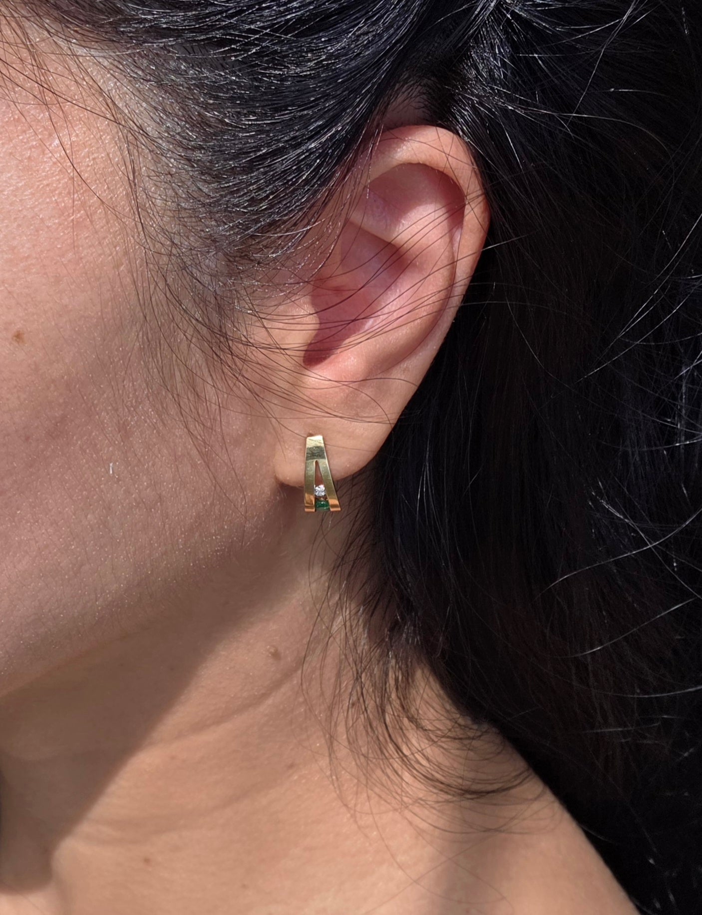Unique 14k Gold Emerald & Diamond Tapered V Stud Earrings