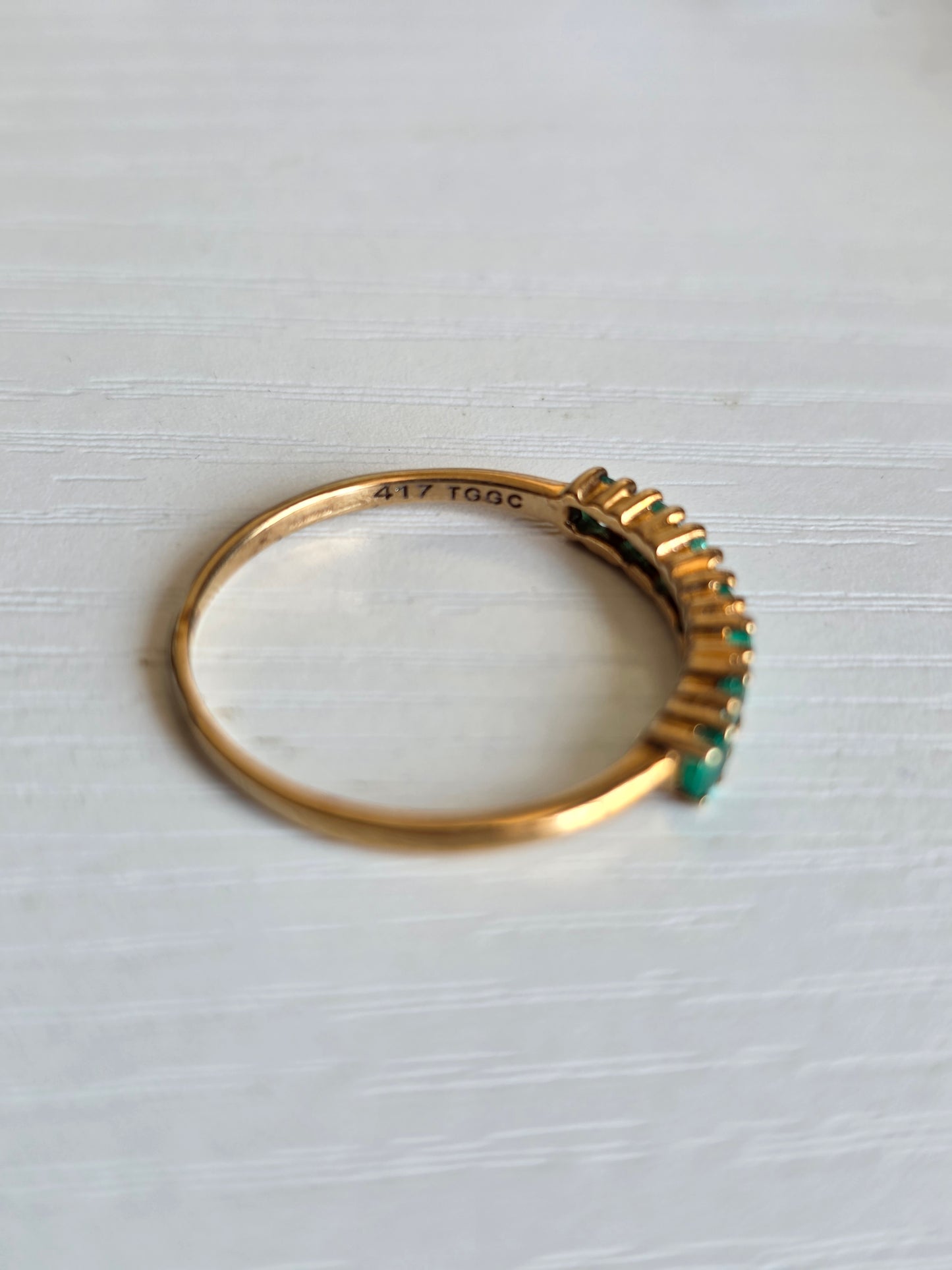 Stunning 10k Gold Emerald Stacker Band Ring Size 8.25