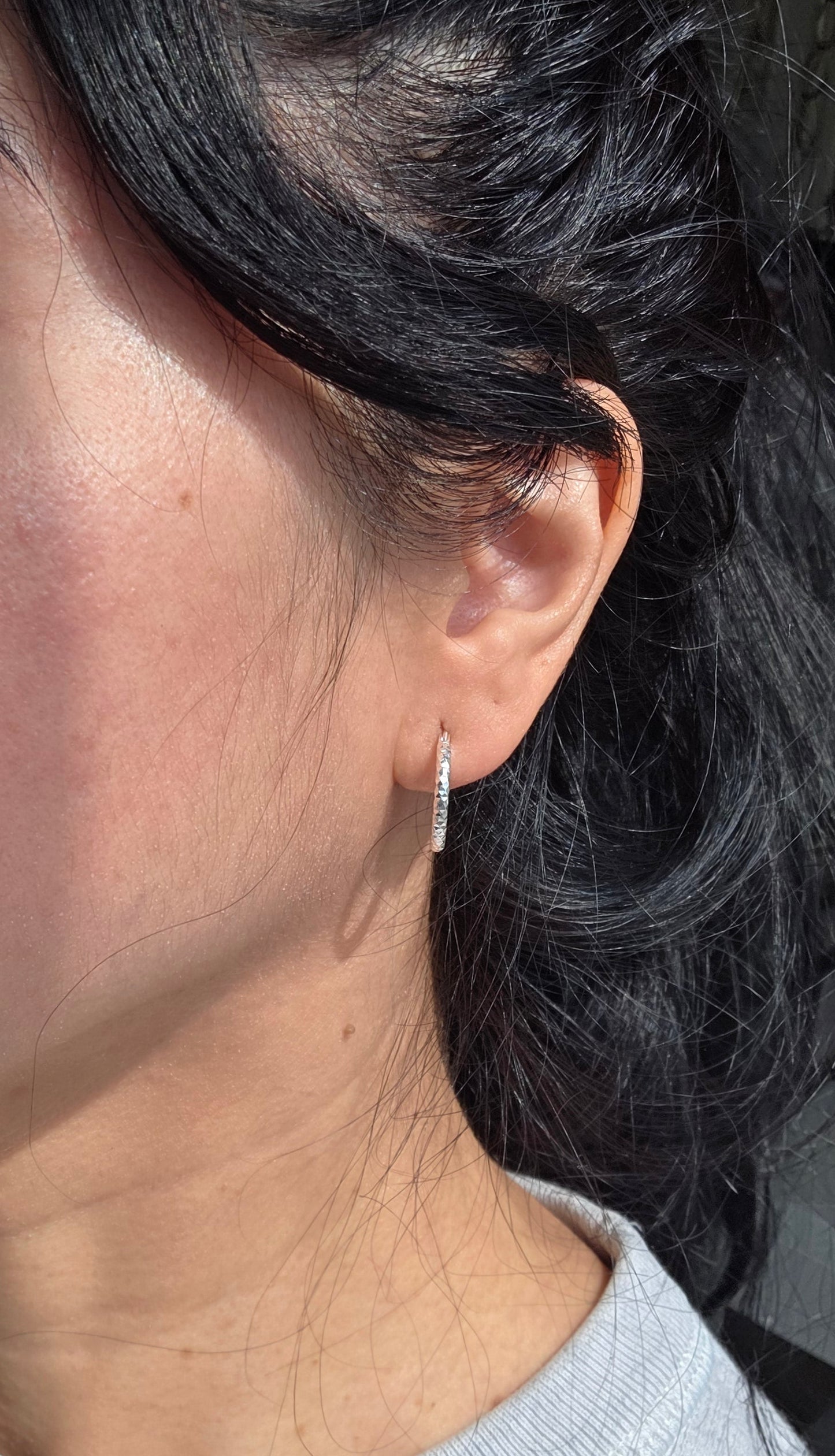 Small 16.6mm Textured Diamond Cut Hoops Earrings