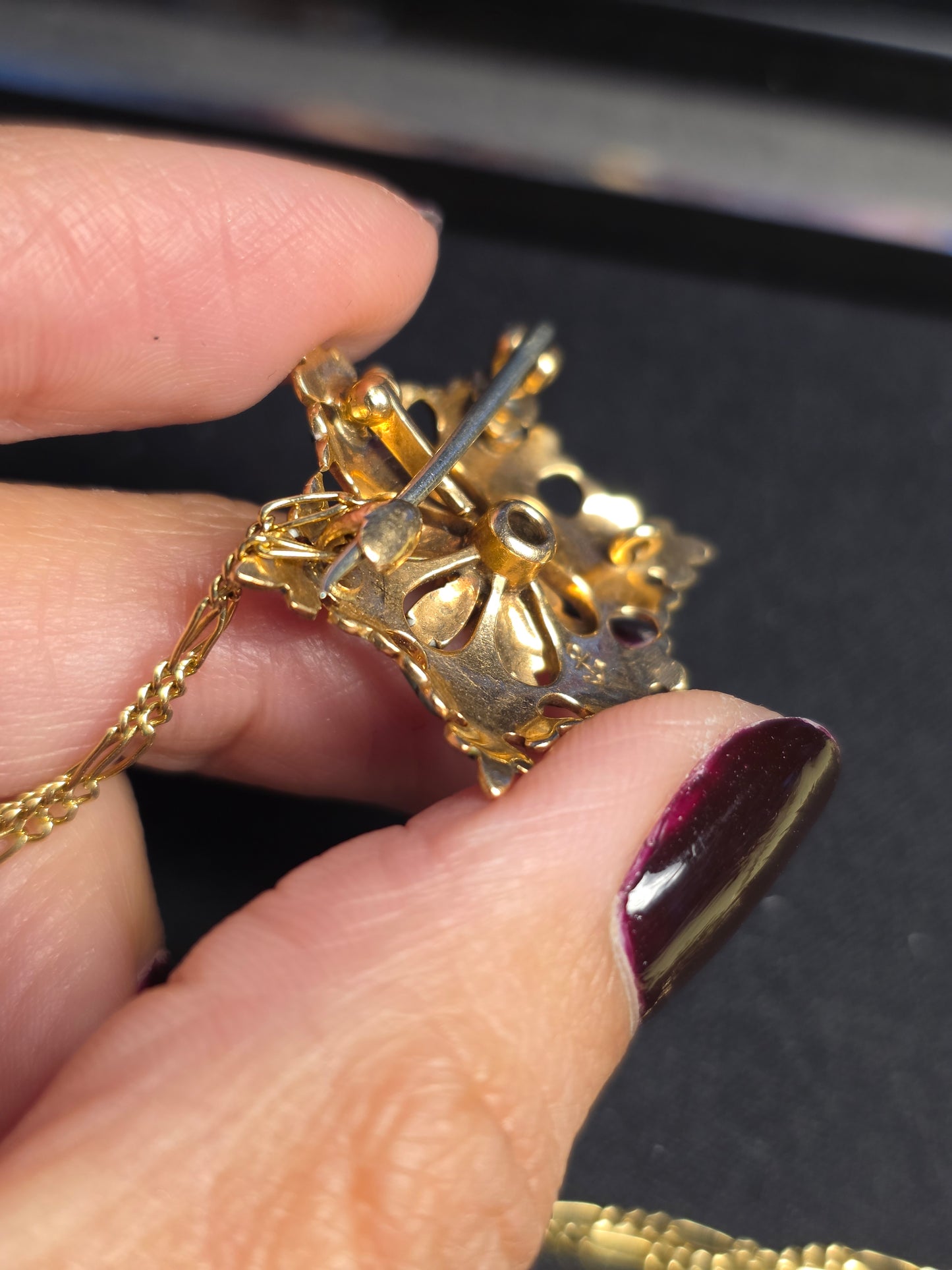 Pretty 10k Gold Enamel Seed Pearl and Garnet Star Brooch (NO CHAIN)