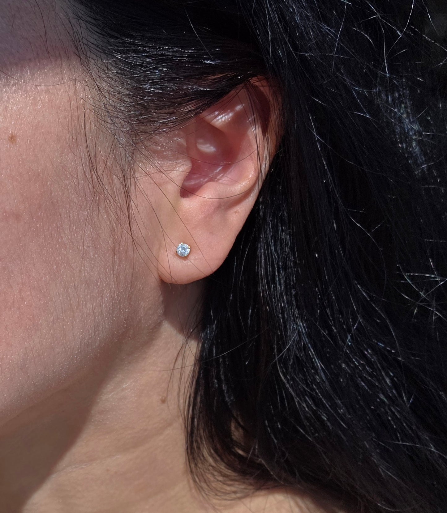 Classic 14k Gold .25CTW Round Diamond Studs Mismatched Earrings
