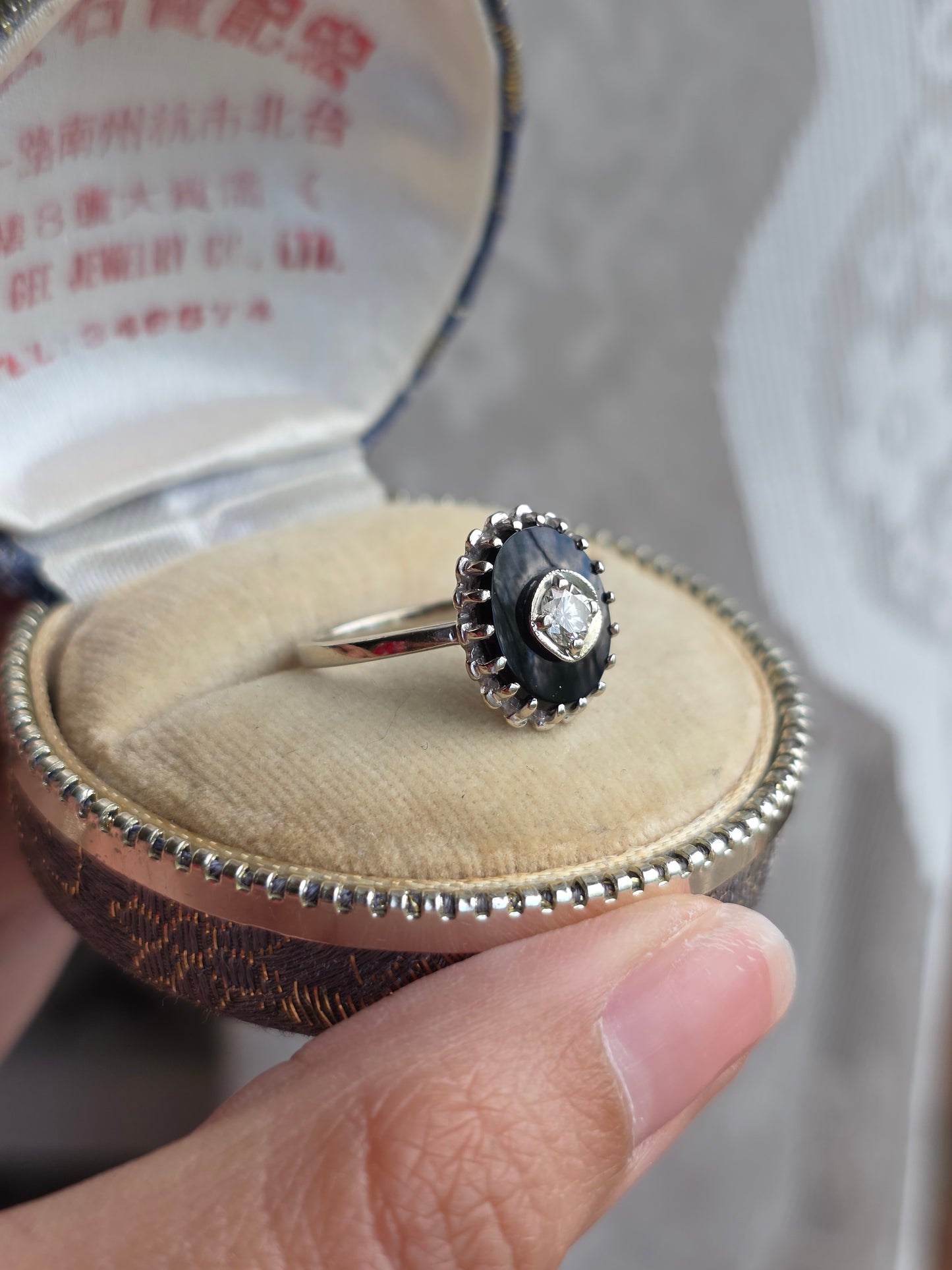 Stunning 10k White Gold Black Onyx And Diamond Statement Ring Size 8