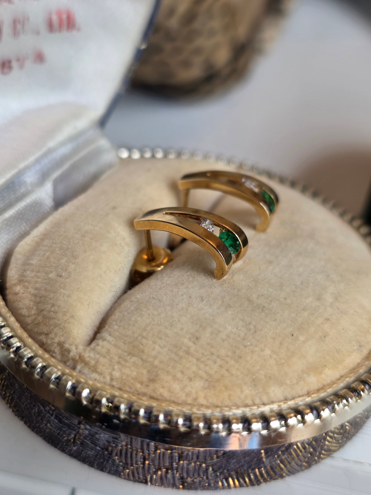 Unique 14k Gold Emerald & Diamond Tapered V Stud Earrings