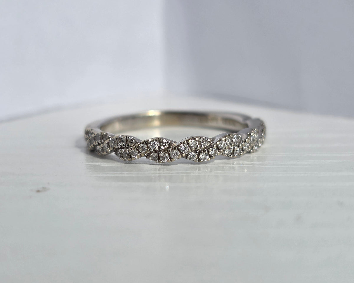 Gorgeous 14k White Gold Braided Diamond Anniversary Band Neil Lane Ring Size 6