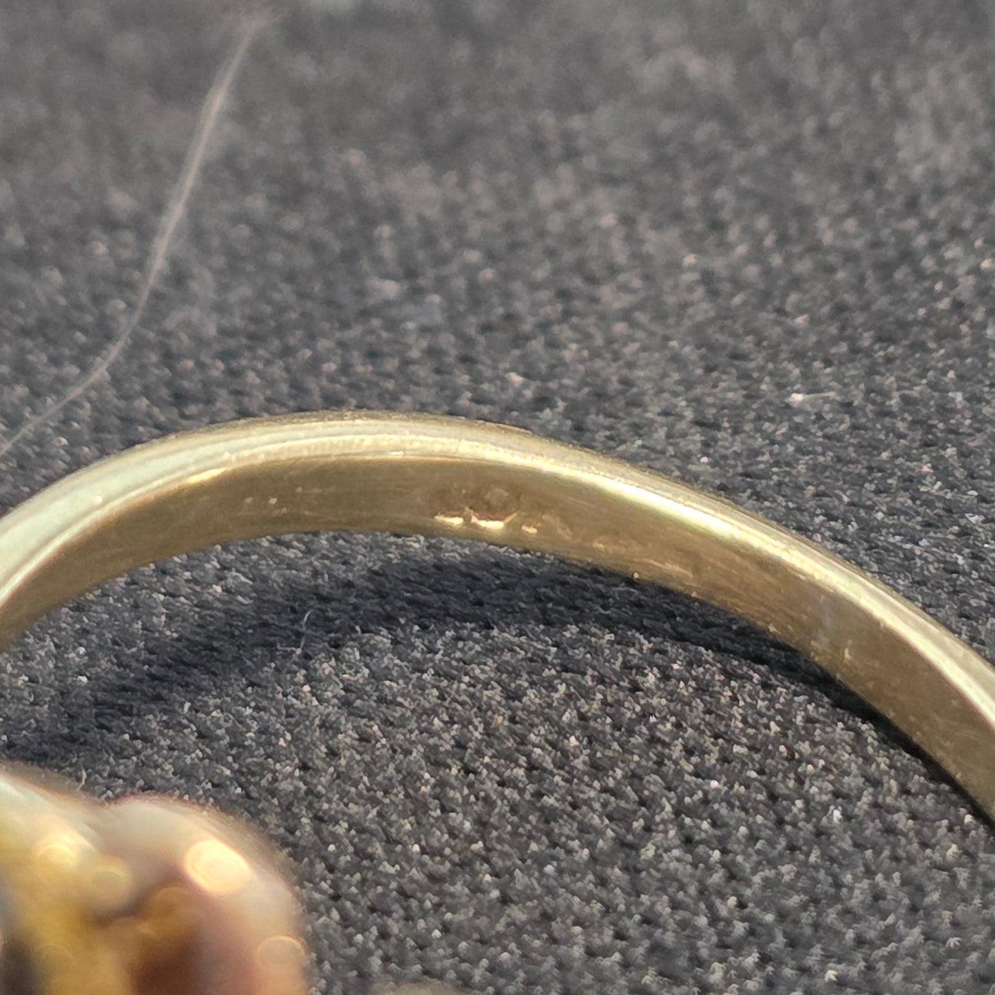 Pretty 10k Gold "YinYang" Black & White Pearl Diamond Ring Size 5