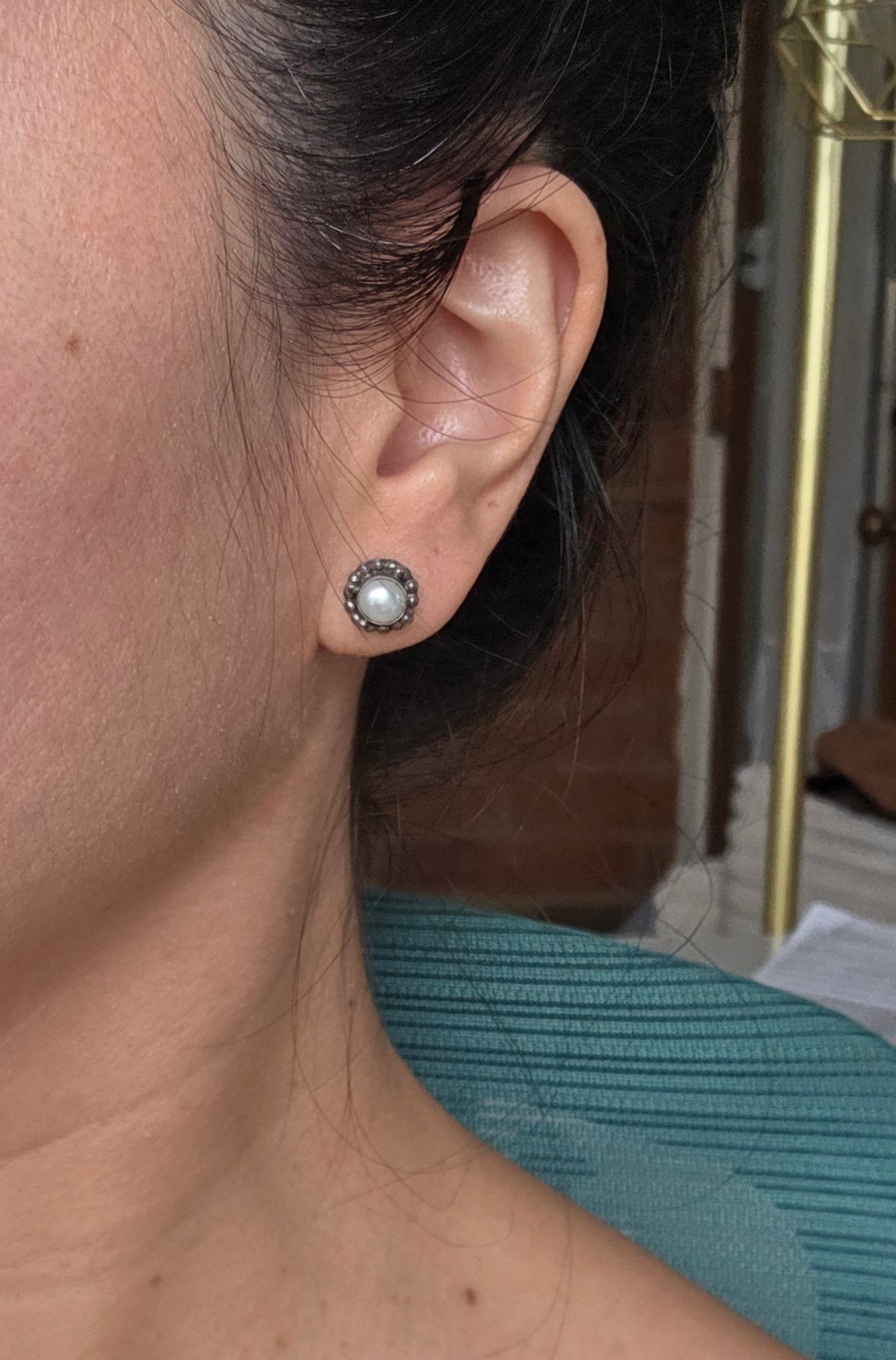 Pretty Sterling Silver Bezel Set Pearl Studs Earrings