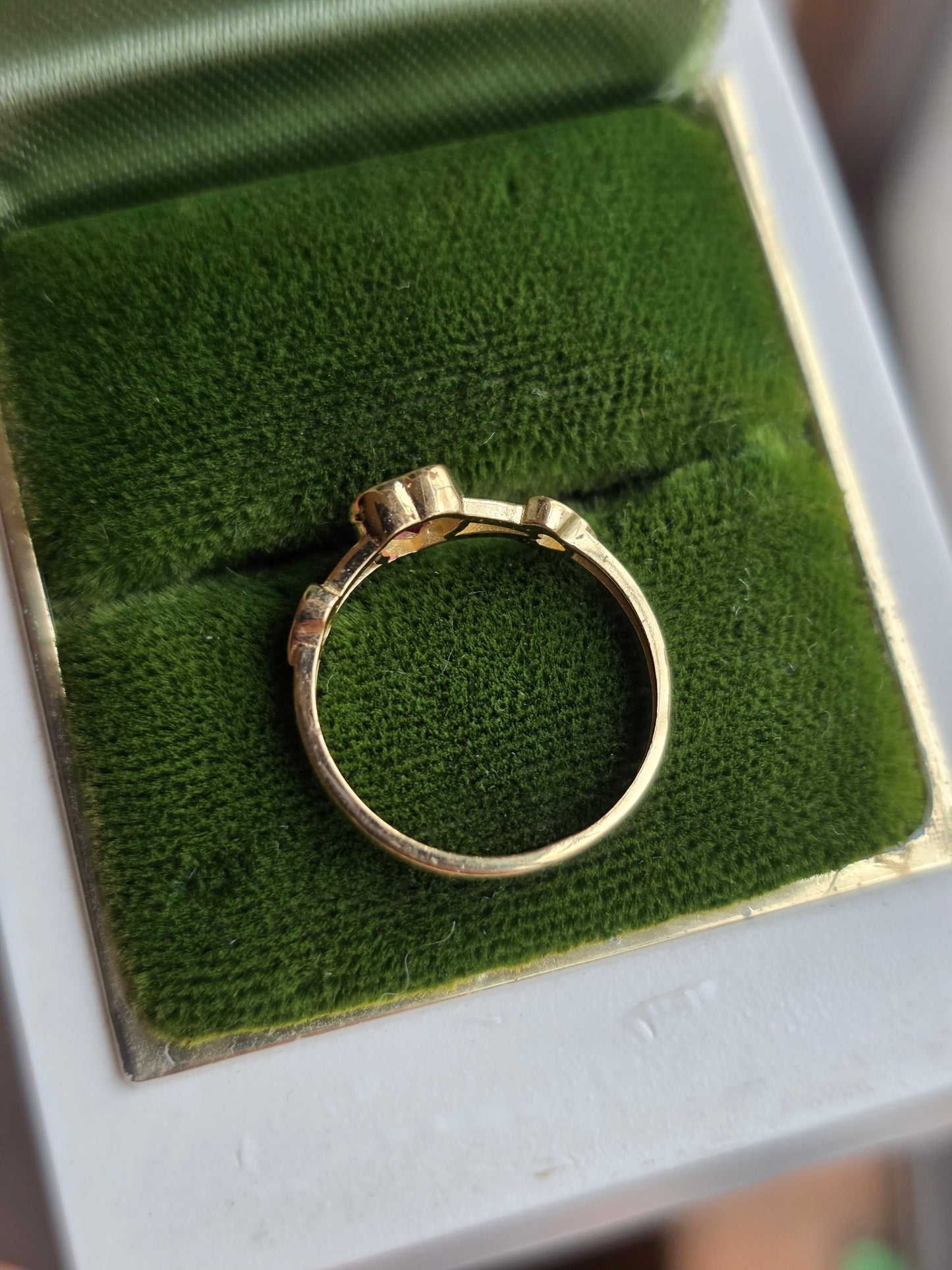 Adorable Vintage 10k Gold Heart Cut Ruby Signet Baby Pinky Midi Ring Size 3.5