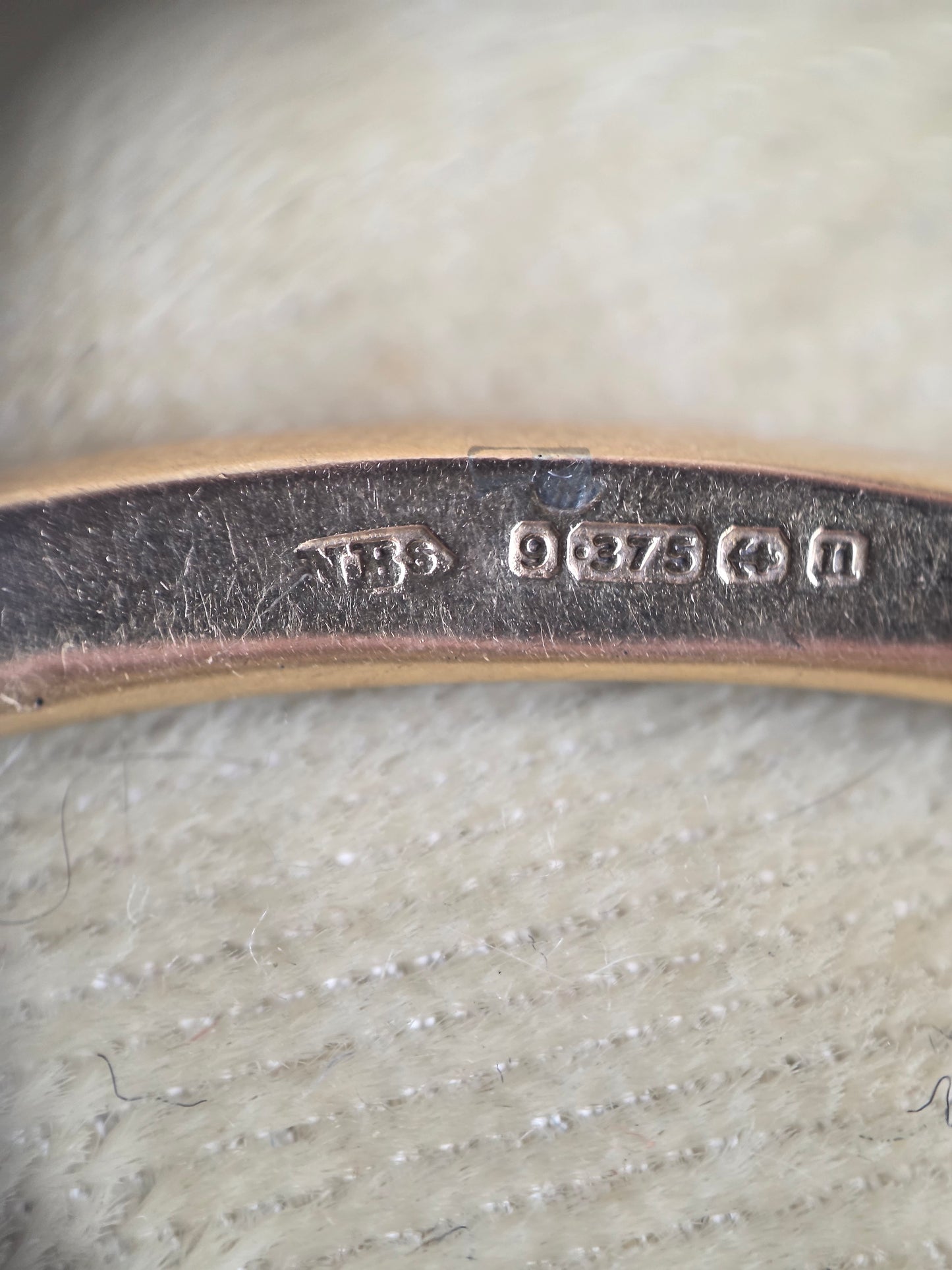 Beautiful Vintage 9k Gold Pearl & Gemstone Crescent Moon Pendant (NO CHAIN)