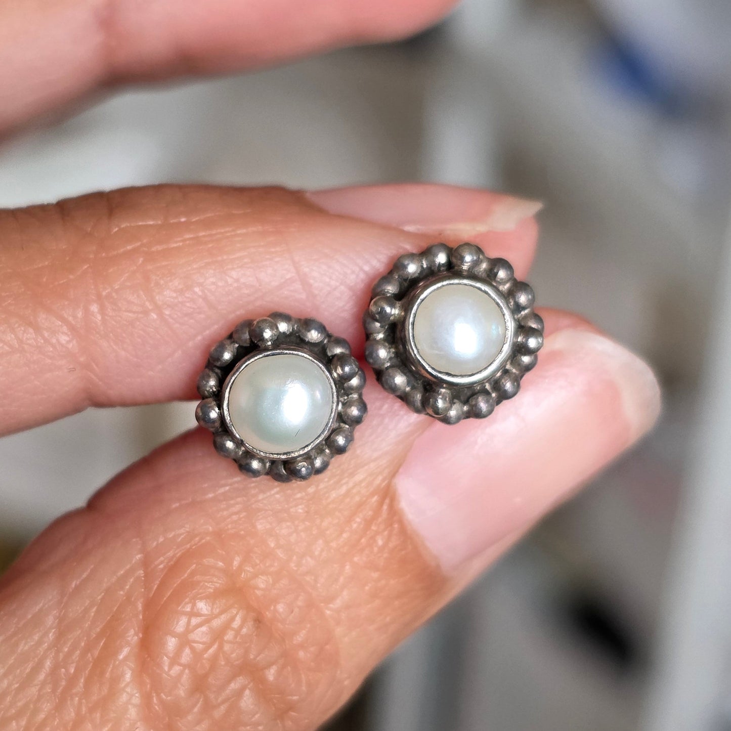 Pretty Sterling Silver Bezel Set Pearl Studs Earrings