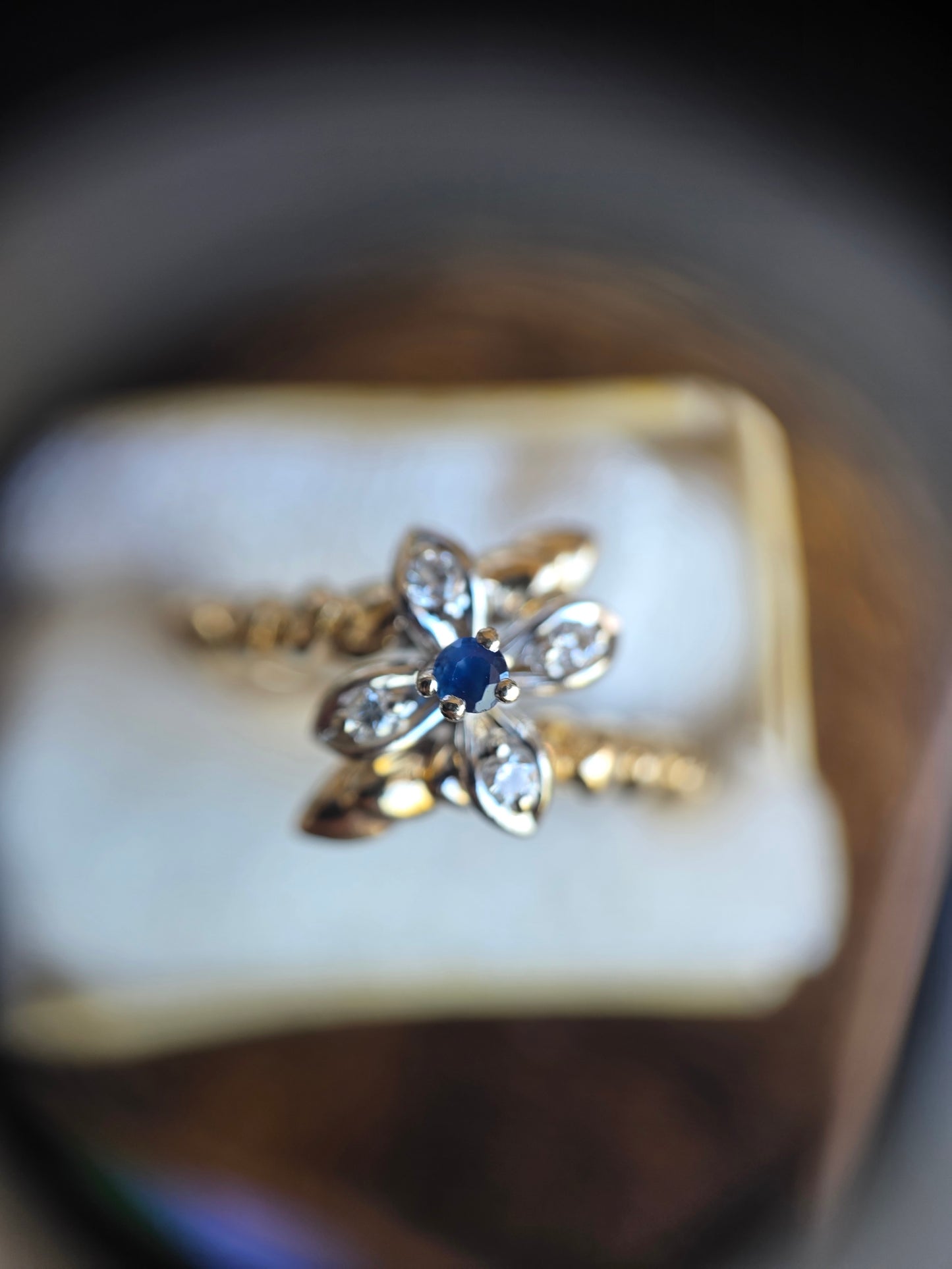 Beautiful 14k Two Toned Bypass Flower Sapphire and Diamond Ring Size 6.5