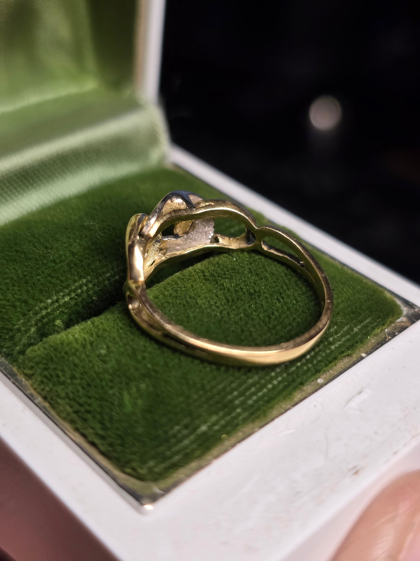 18k Two Toned Curb Chain Ring Size 6.5