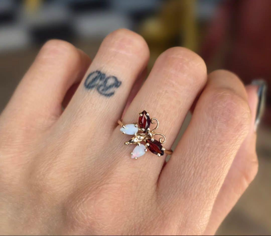 Adorable Garnet and Opal 10k Gold Butterfly Gemstone Ring Size 6
