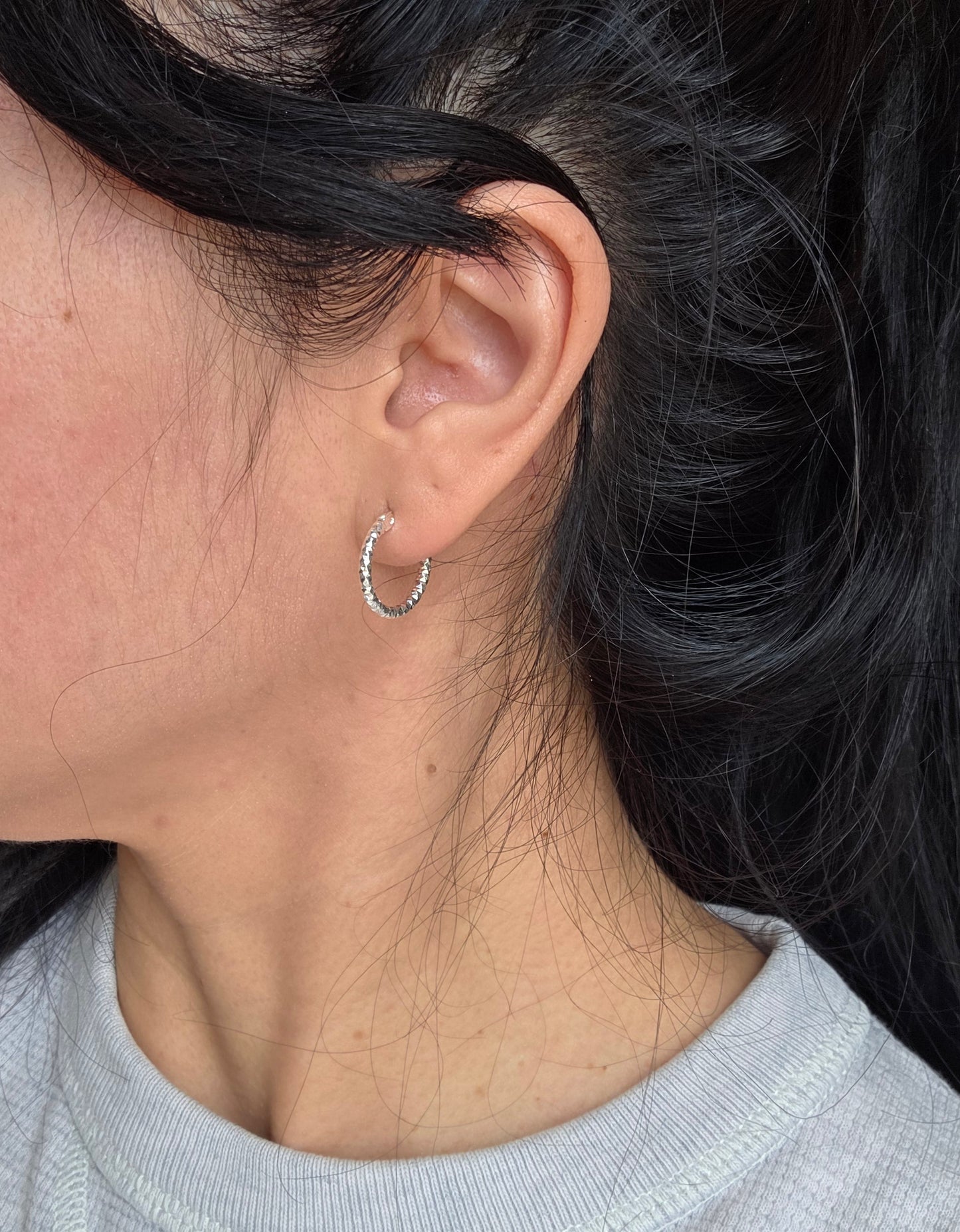 Small 16.6mm Textured Diamond Cut Hoops Earrings