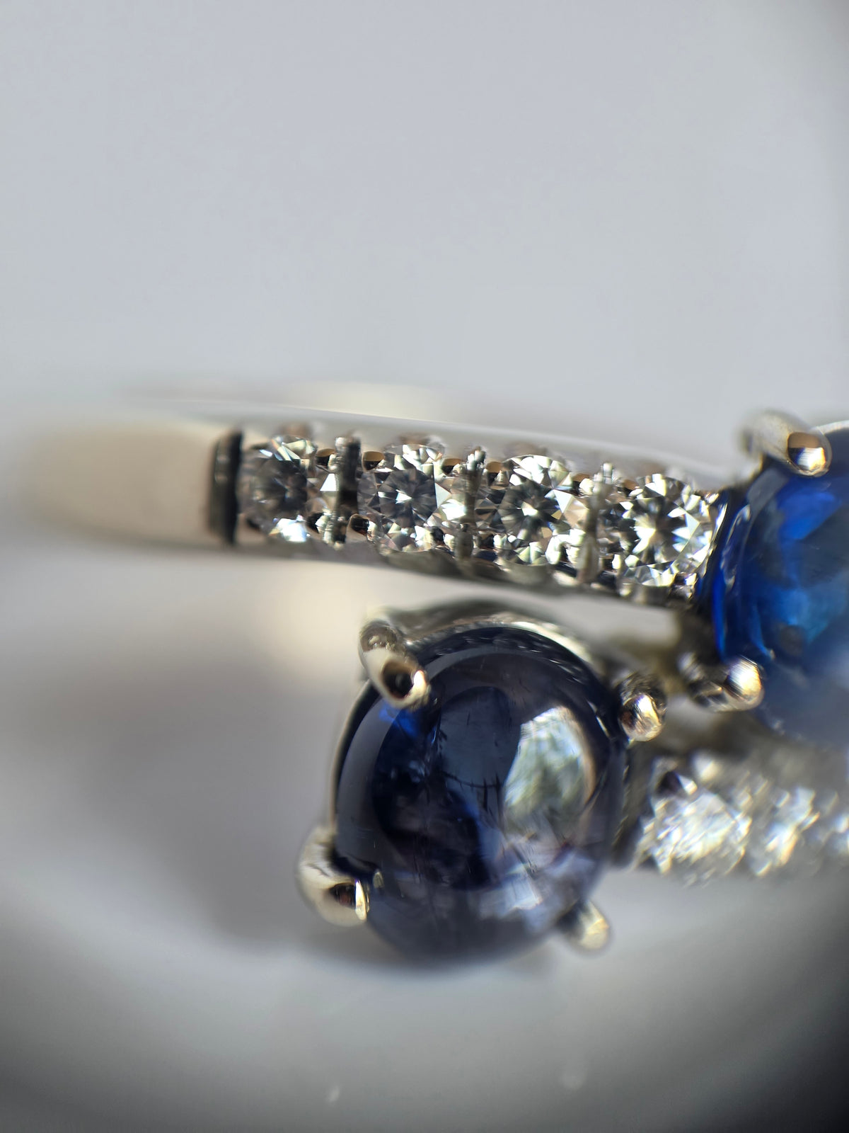 Gorgeous 18k White Gold 2.04TCW Natural Sapphire Cabochon & Diamond Bypass Statement Ring Size 4.75