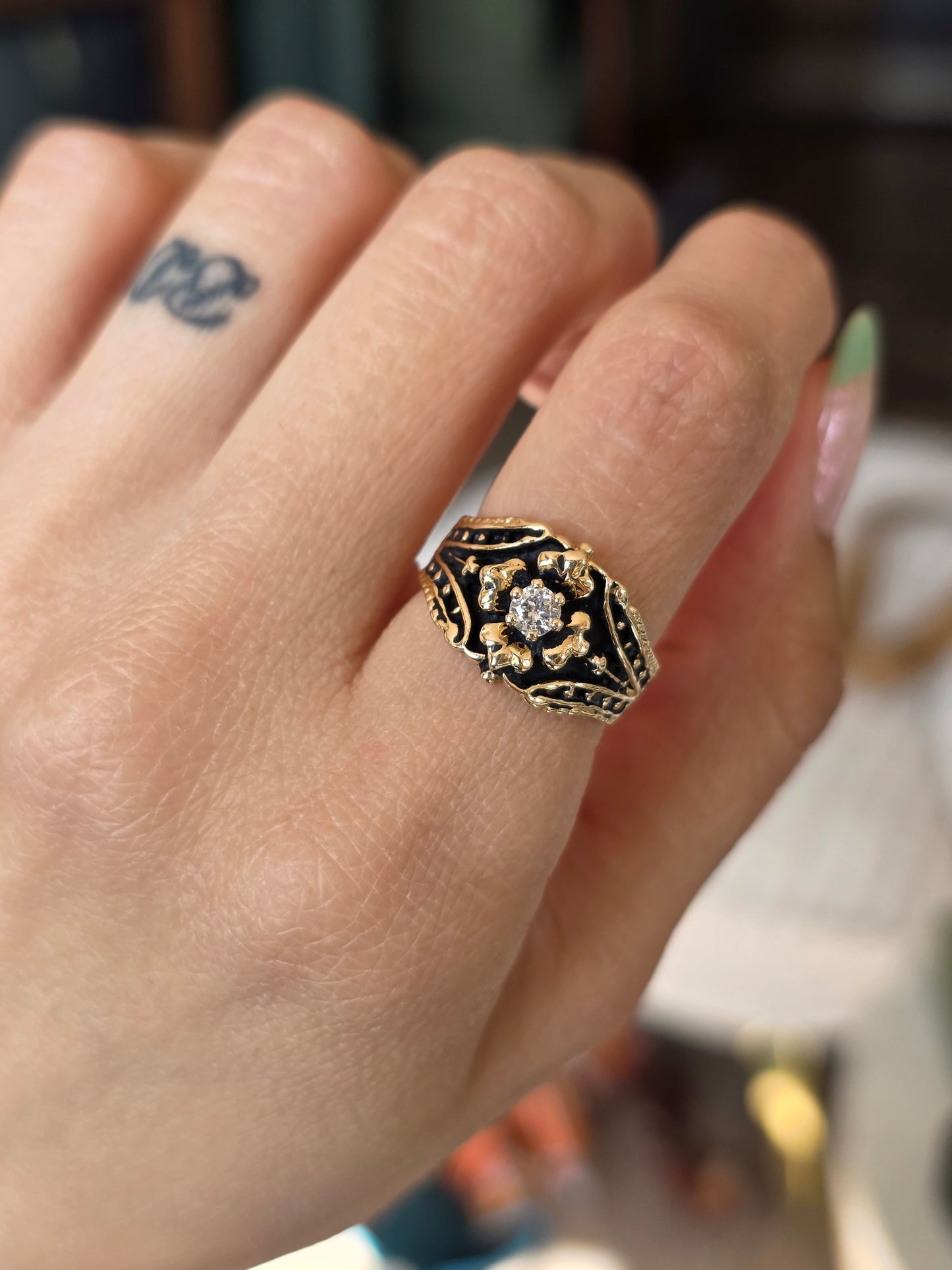 Awesome 14k Gold Diamond Blacked Out Oxidized Flower Statement Ring Size 4.5
