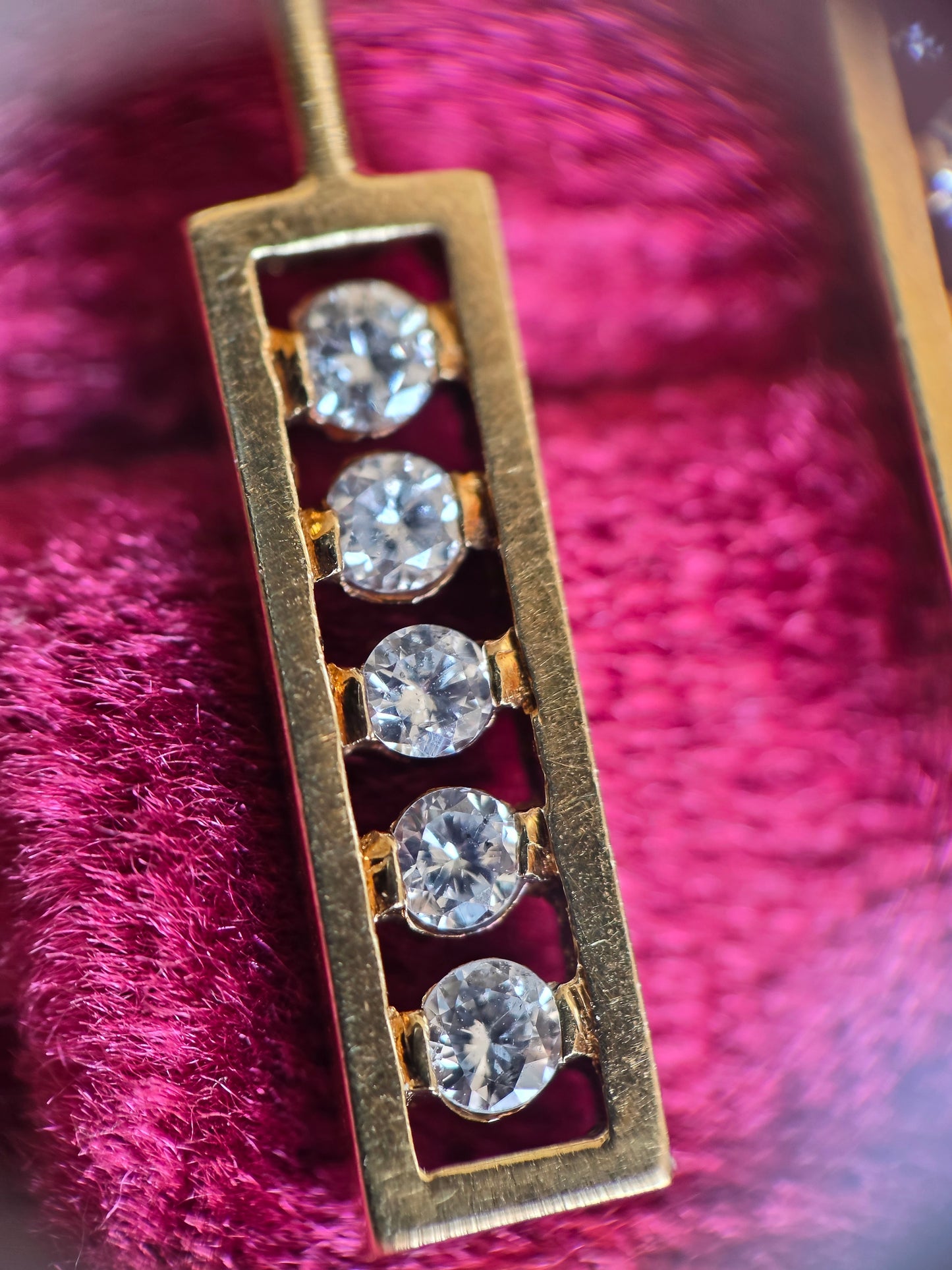 Stunning 14k Gold .56CTW Diamond Bar Link Drop Earrings